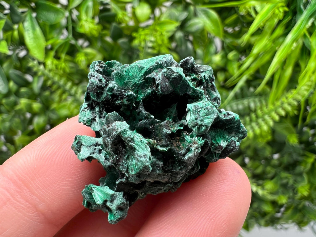 Malachite Crystal from Congo,Minerals,Crystals from Congo,Green Malachite, Malachite,Natural Malachite,Malachite Stone,Chakra, Specimens