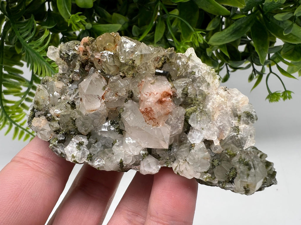 Stunning,Epidote with Quartz from Hakkari Turkey,Rainbow EPIDOTE,Mineral,Collection,Collection’s,GIFT,Epidote Crystal,Epidote from Turkey