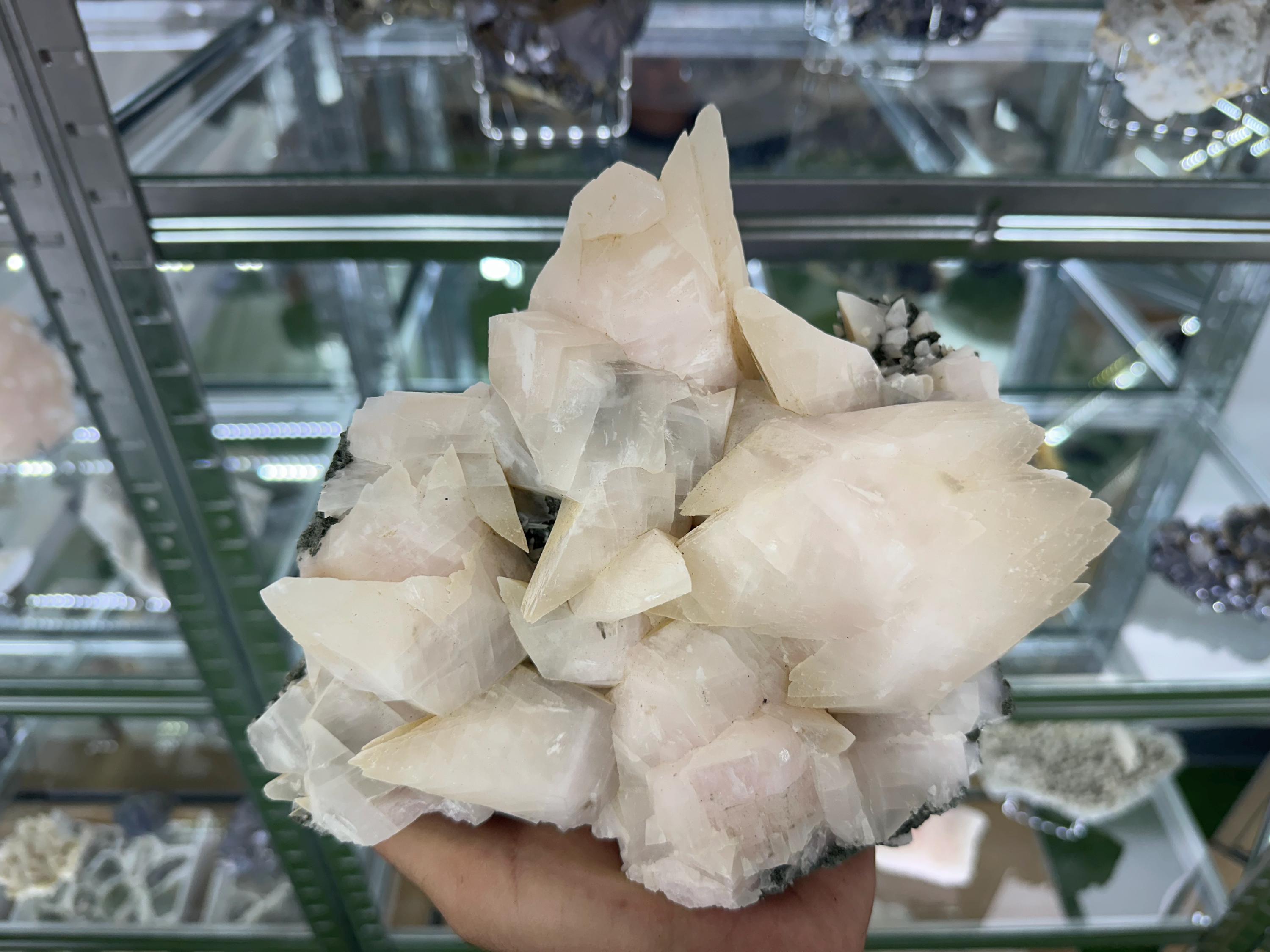 Stunning uv fluorescent Calcite natural minerals souvenir crystal home decor stone gift minerals collection calcite cluster Borieva Bulgaria