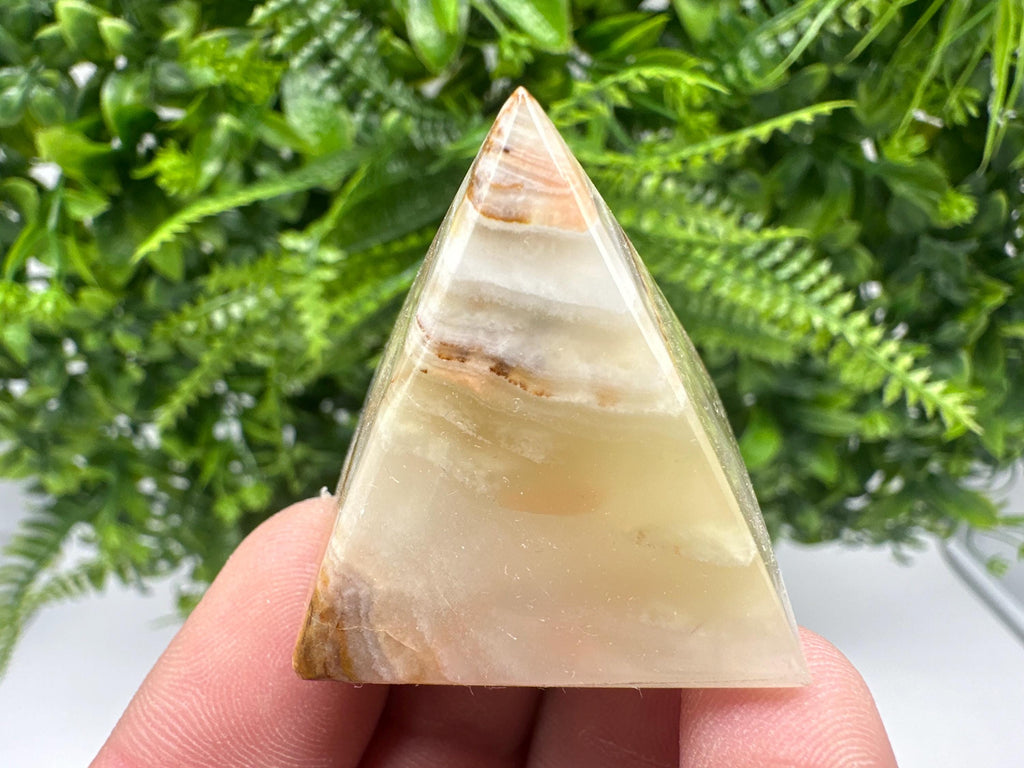 Green Onyx Crystal Pyramid (35mm): Healing Stone