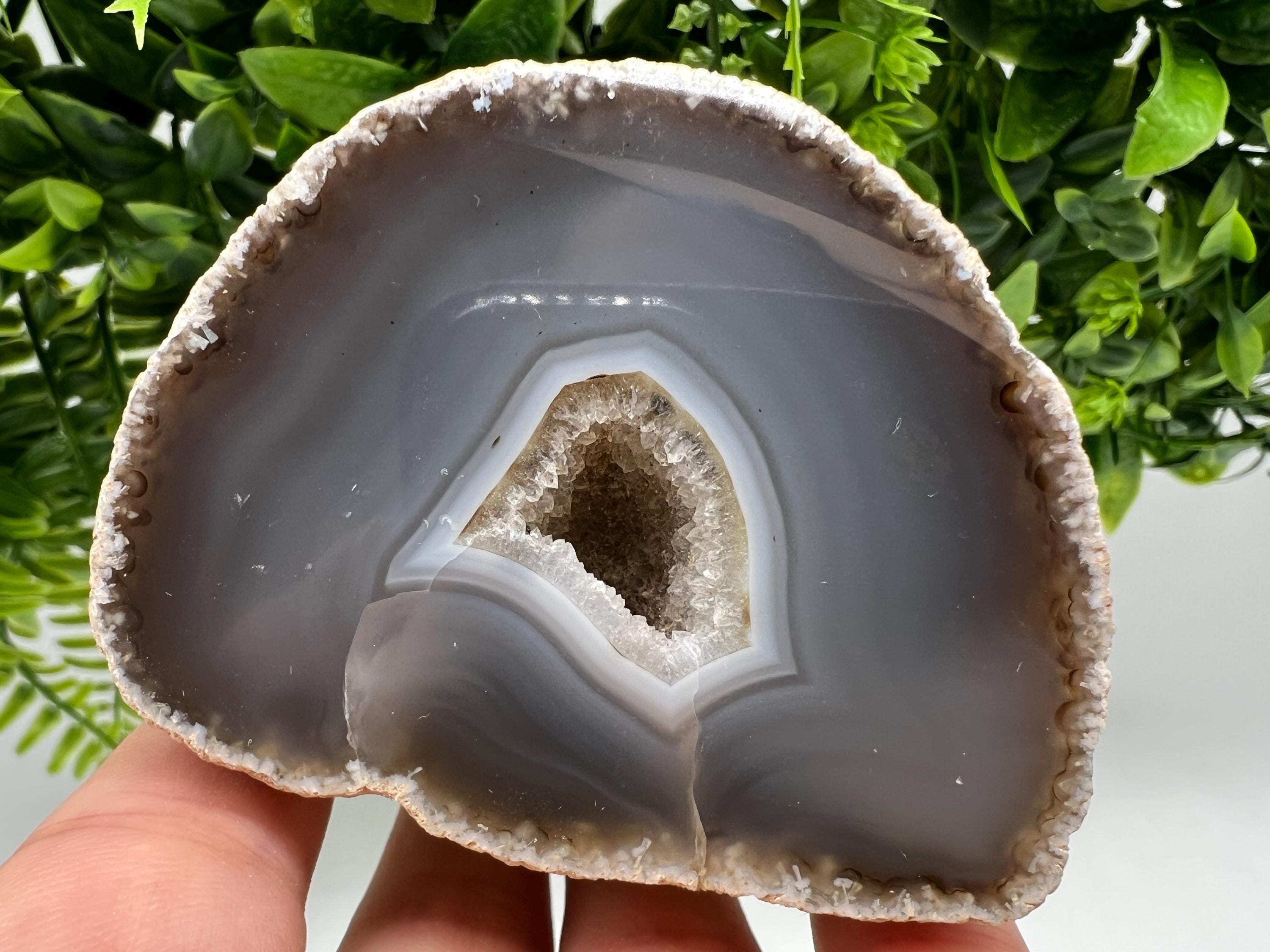 Blue Agate Druzy Geode, Natural Quartz Crystal (7.5/5.5/5.5 cm)