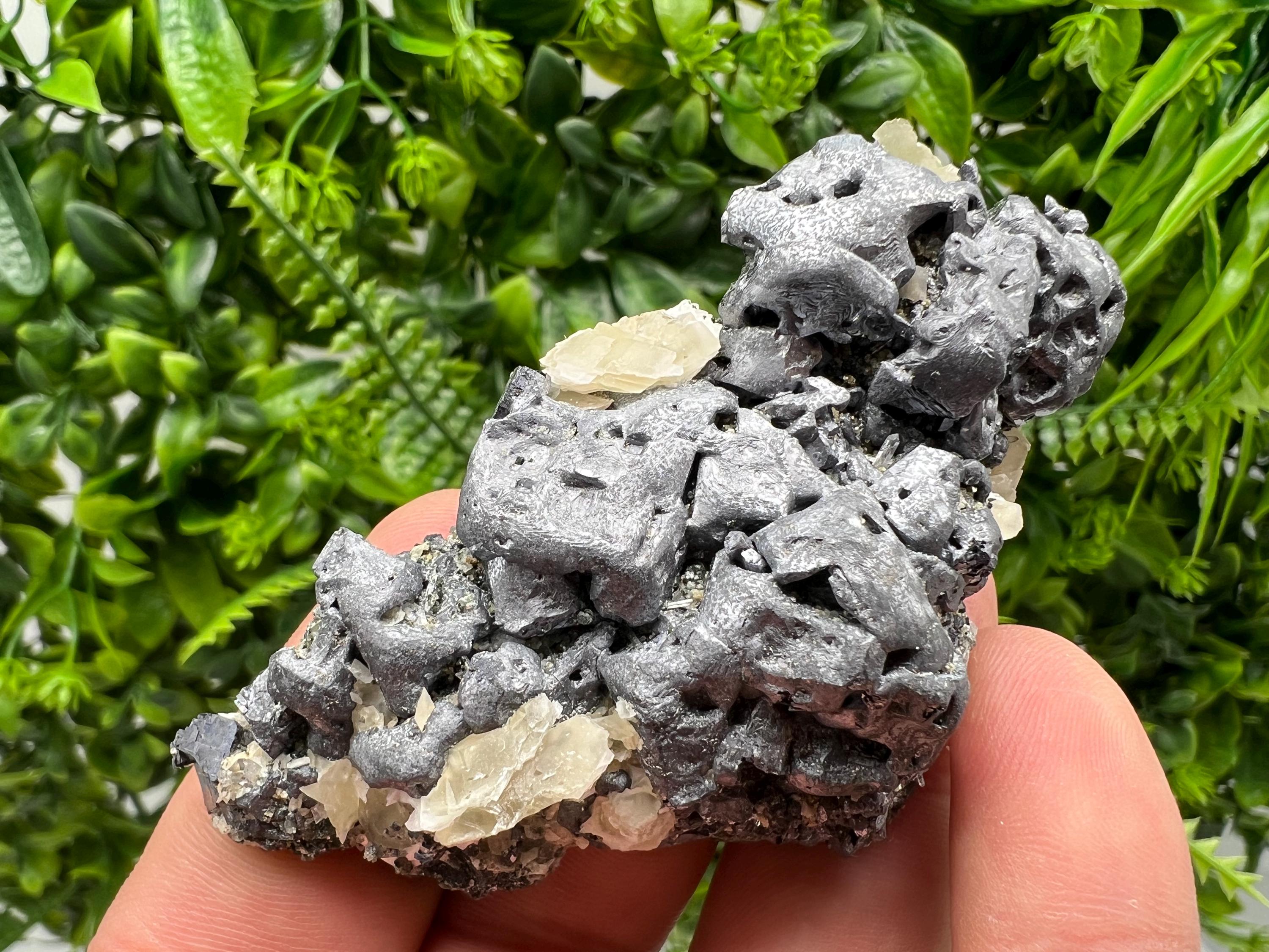Beautiful Galena Spinel law whit Quartz,Calcite from Borieva mine,Bulgaria,natural minerals,collection crystal,gift,rock,collection stone