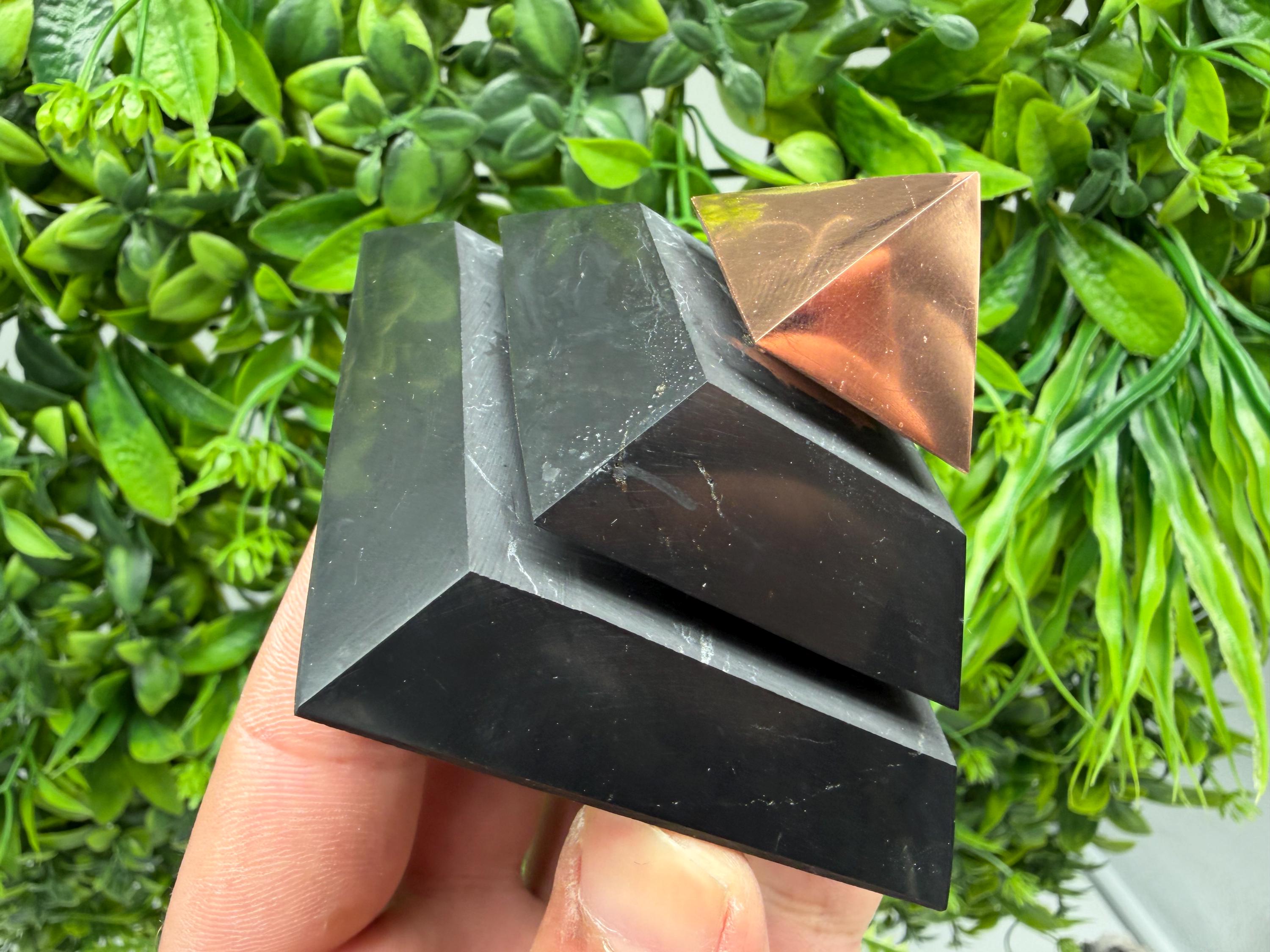 Polished Shungite Pyramid, Sacred Geometry, EMF Protection whit copper peak 7 cm