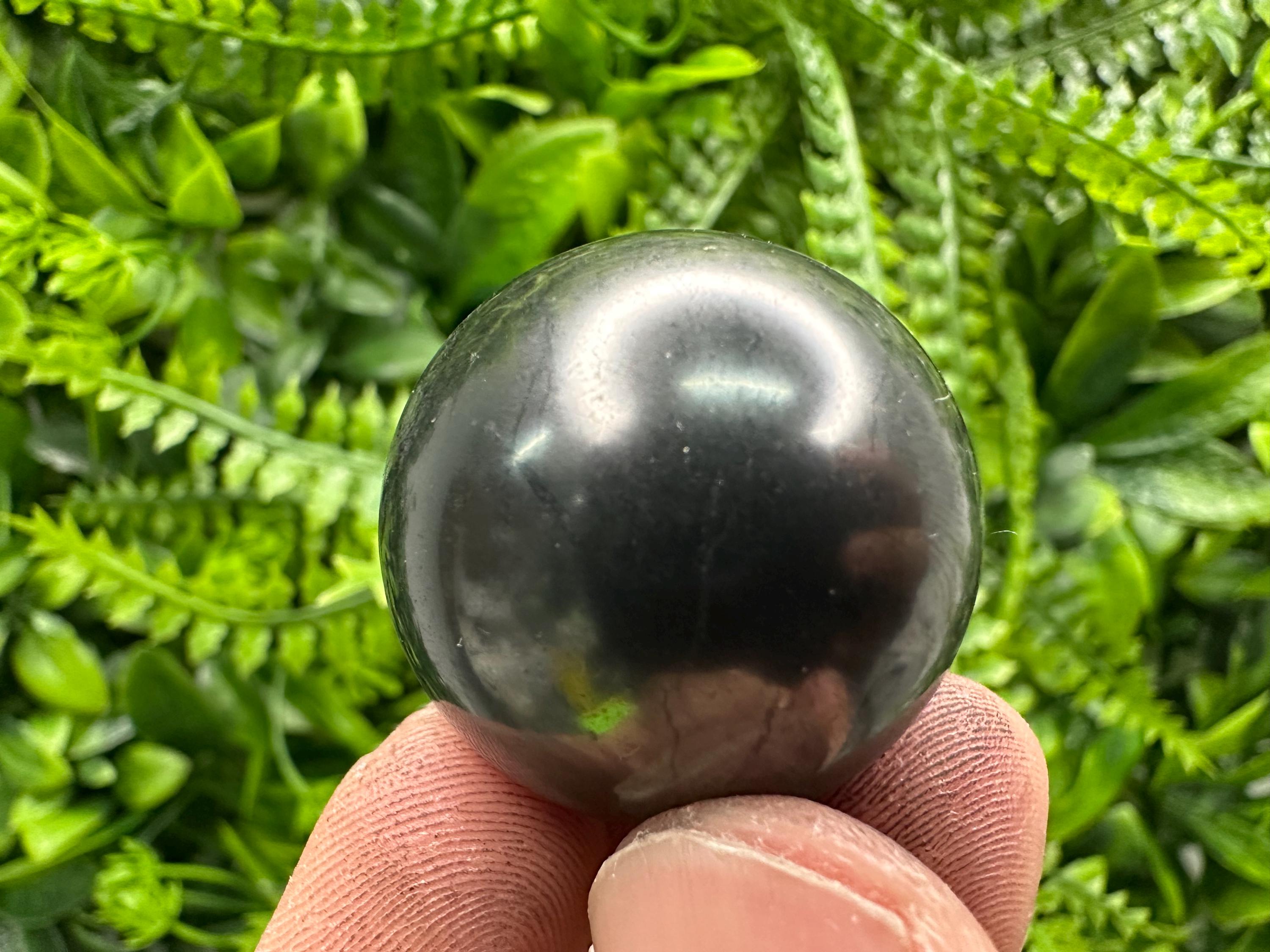 Shungite Sphere 3cm: Polished EMF Protection Crystal