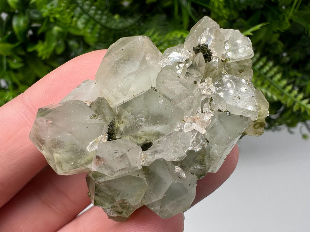 Stunning,Epidote with Quartz from Hakkari Turkey,Rainbow EPIDOTE,Mineral,Collection,Collection’s,GIFT,Epidote Crystal,Epidote from Turkey