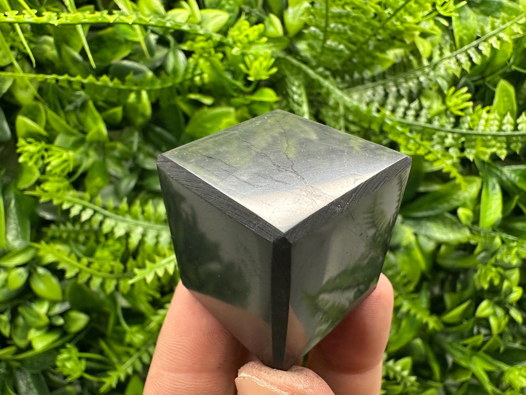 3cm Shungite Cube: Polished EMF Protection Crystal
