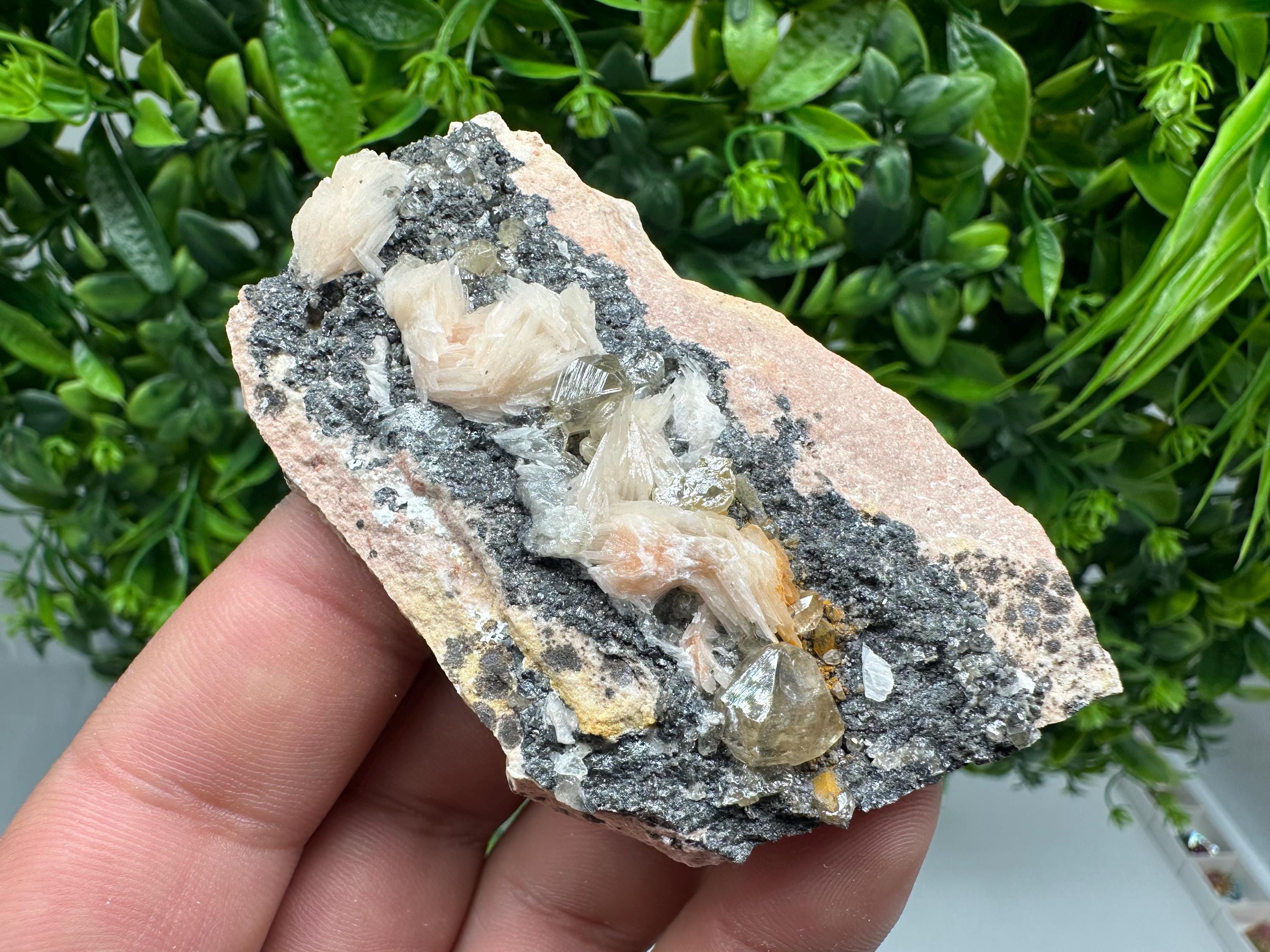 Wonderful Baryte with Cerussite on Galena from Morocco,Crystal, Mineral,Specimen,Cluster,Crystals,Barite Crystal,Cerussite Crystal,Specimen