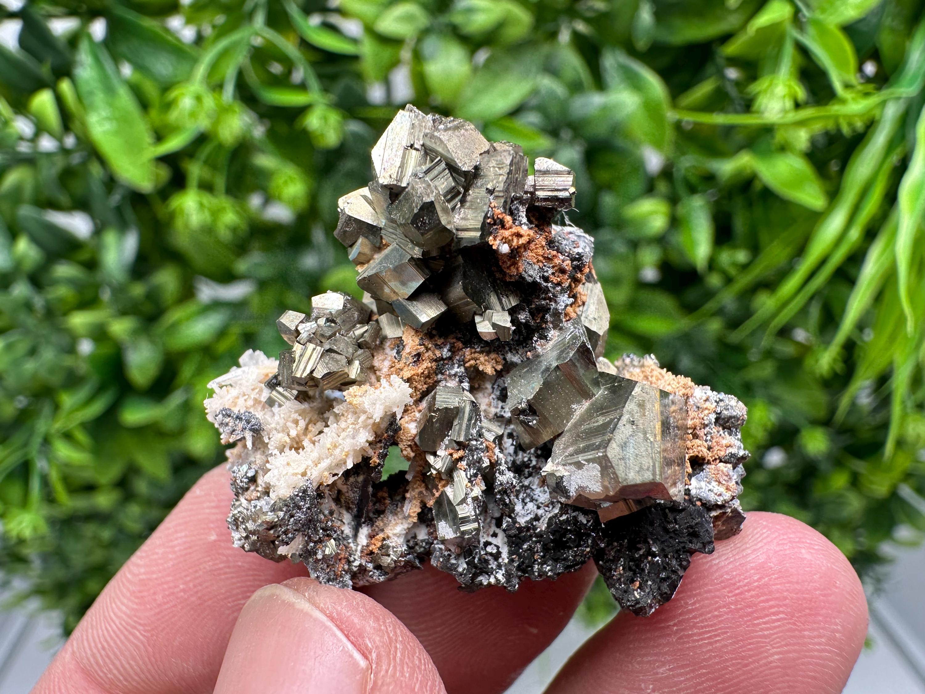 Golden Pyrite,Sphalerite from 9th September mine,Madan,Bulgaria,natural,collectible mineral specimen,home decor crystal,Pyrite cluster,
