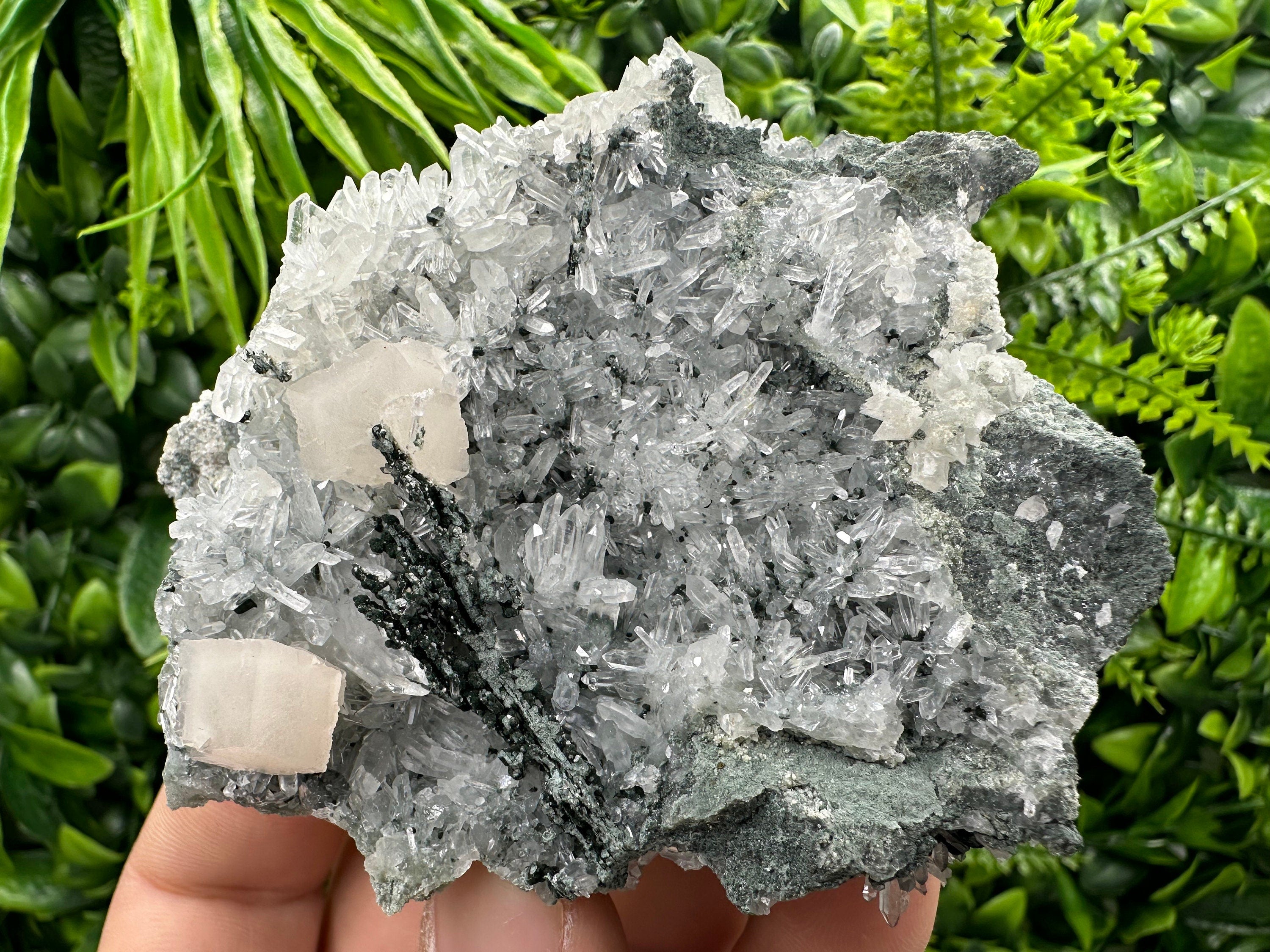 Calcite on Quartz: Borieva Mine Bulgaria Crystal Decor (9/8/4cm)