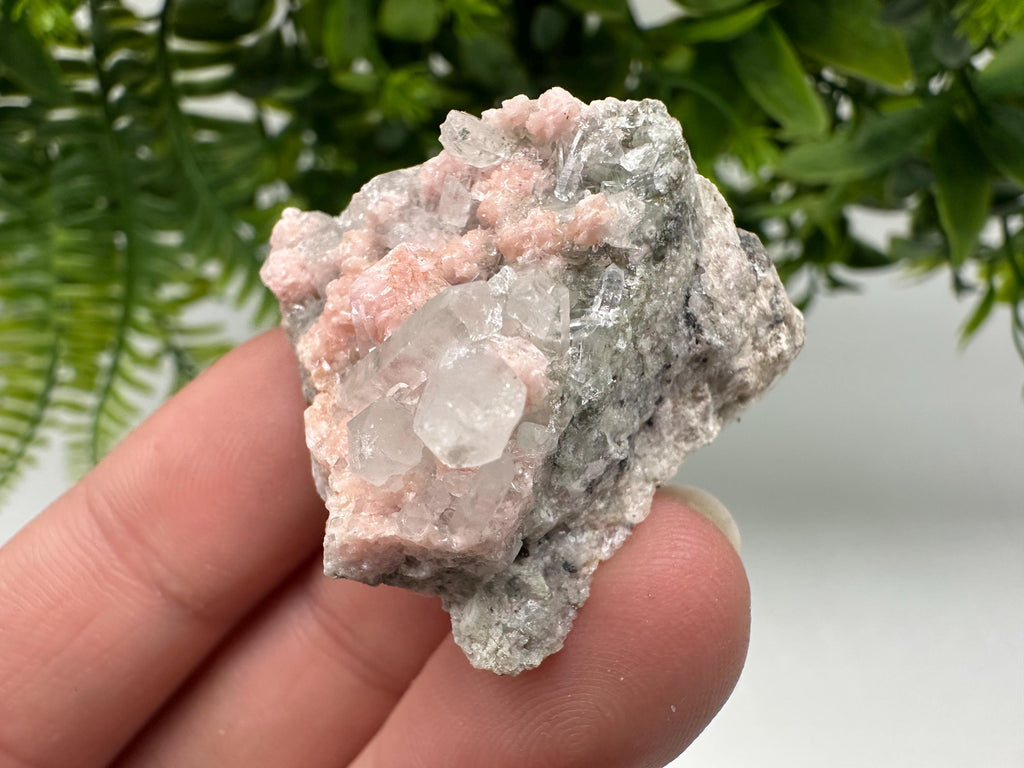 Pink Rhodochrosite Crystal: Starnica Mine, Bulgaria, Home Decor