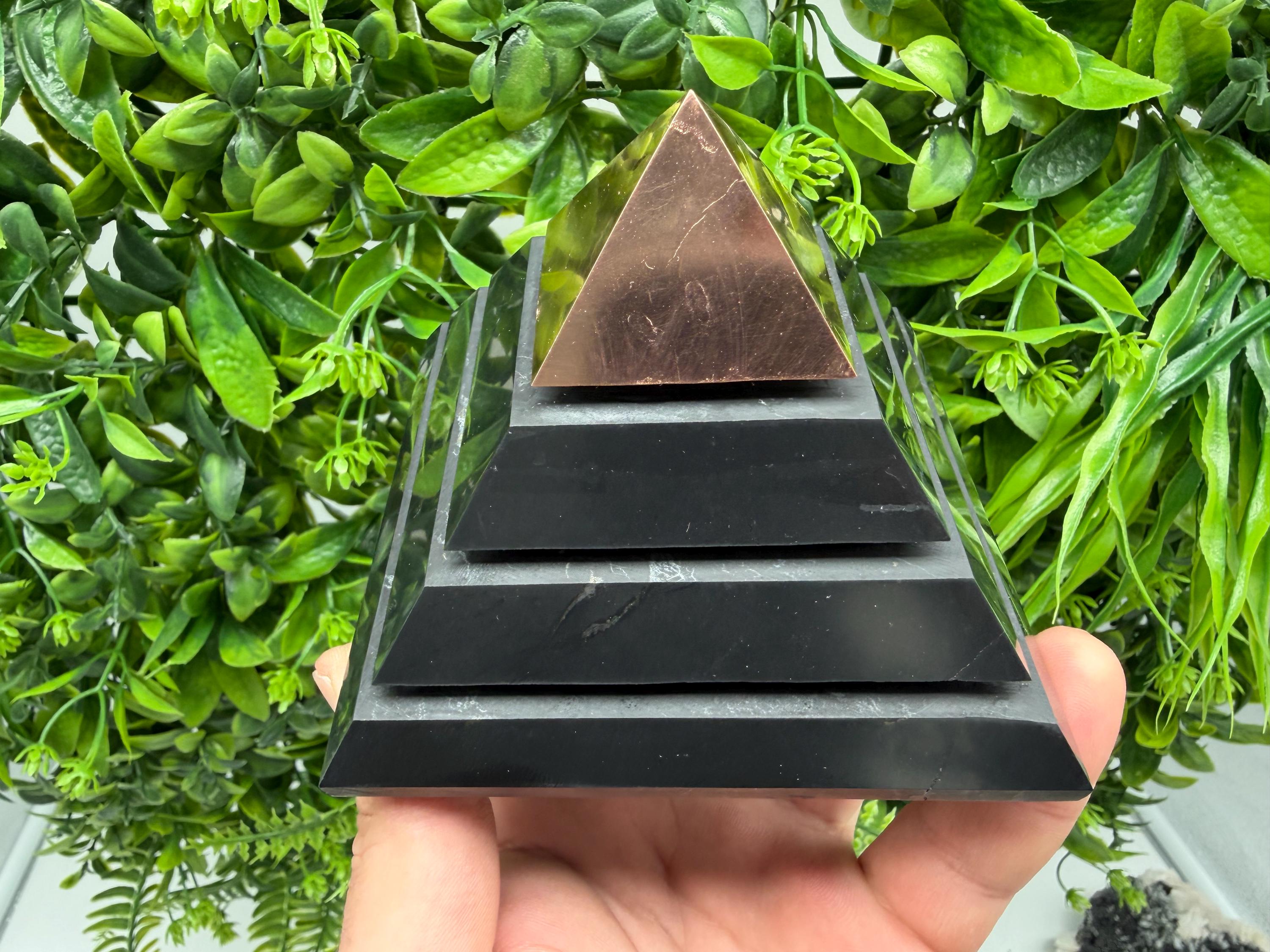 Polished Shungite Pyramid, Sacred Geometry, EMF Protection whit copper peak 10 cm