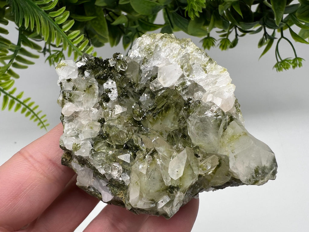 Stunning,Epidote with Quartz from Hakkari Turkey,Rainbow EPIDOTE,Mineral,Collection,Collection’s,GIFT,Epidote Crystal,Epidote from Turkey