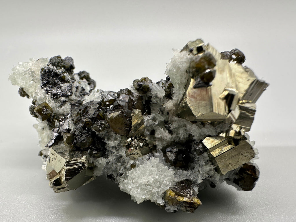 Cleiophane Sphalerite, Pyrite and Quartz Mineral Specimen