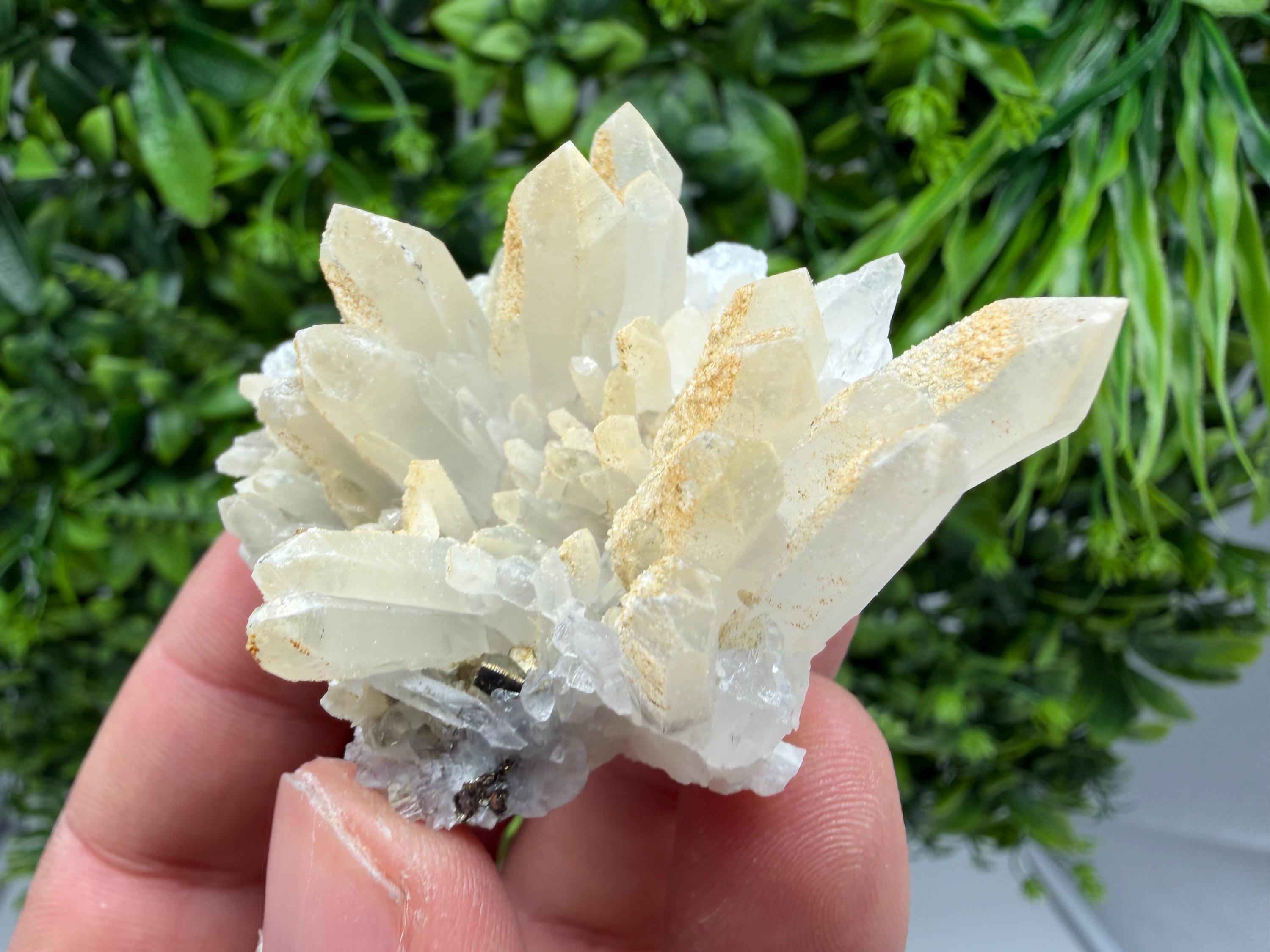 Transparent Quartz whit Calcite Djurcovo Laki Bulgaria natural minerals souvenir crystal stone gift minerals collection rock,gift cluster