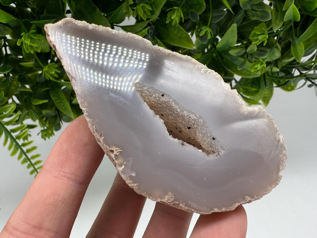 Blue Agate Druzy Geode, Natural Crystal Quartz (8.2/5.5/4.5 cm)