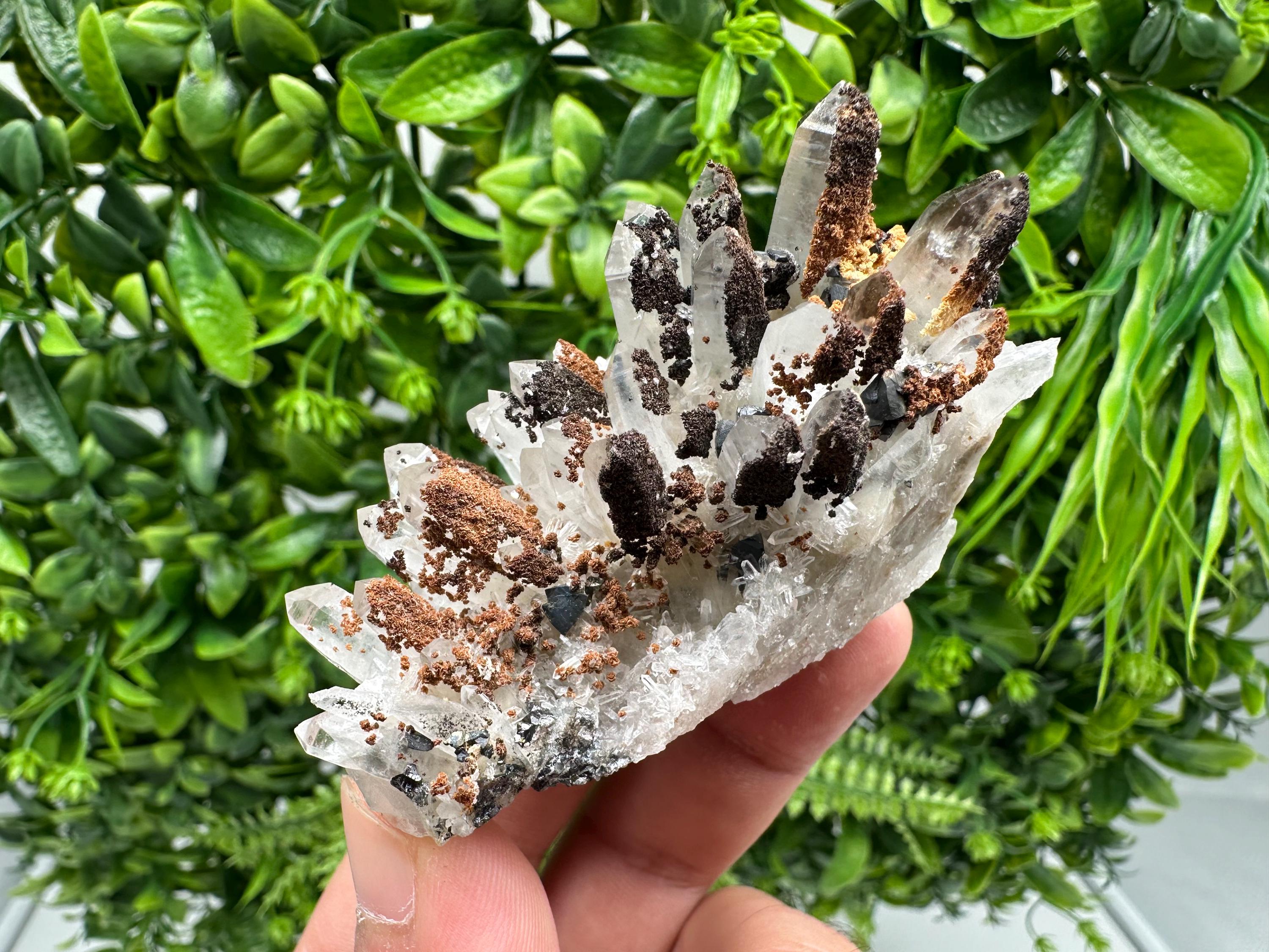 Wonderful Sphalerite Chalcopyrite on  Quartz whit Hematite feom 9 th September mine,Bulgaria,natural,collection mineral specimen,gift
