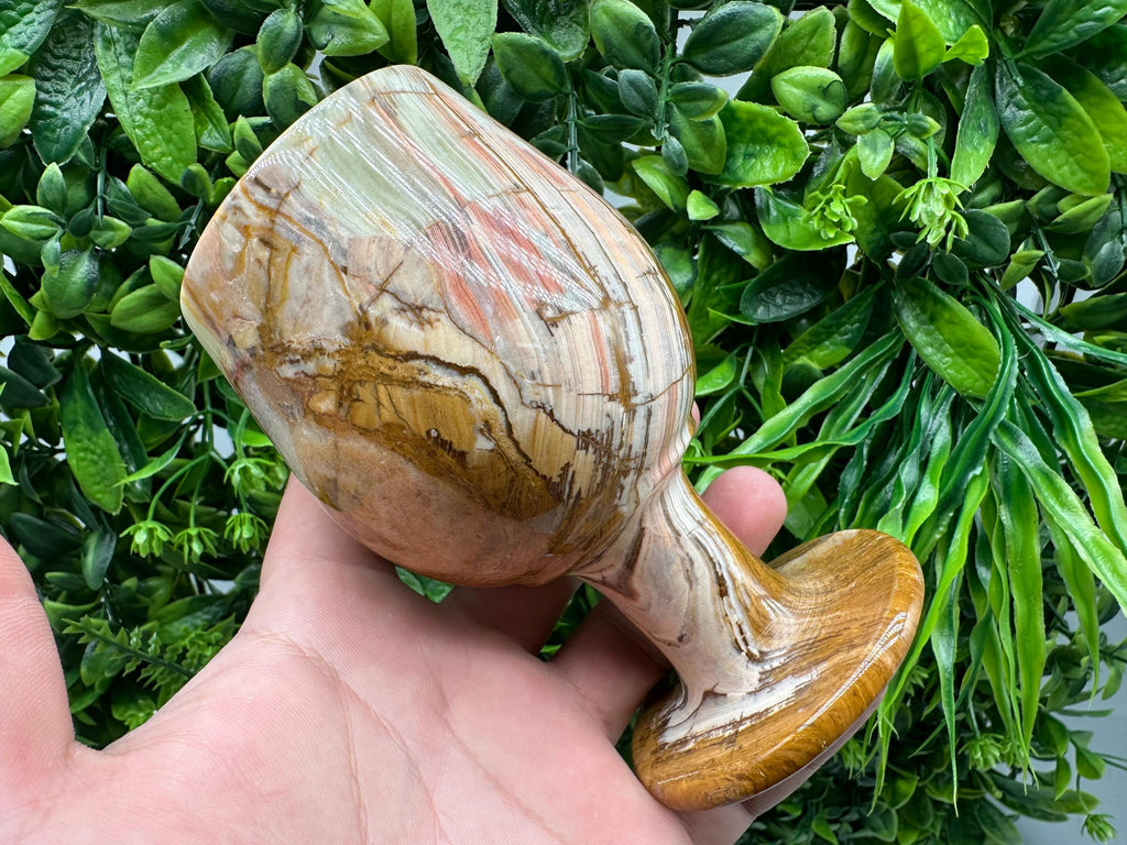 Vintage Onyx Wine Goblet: Natural Stone Barware (12cm)