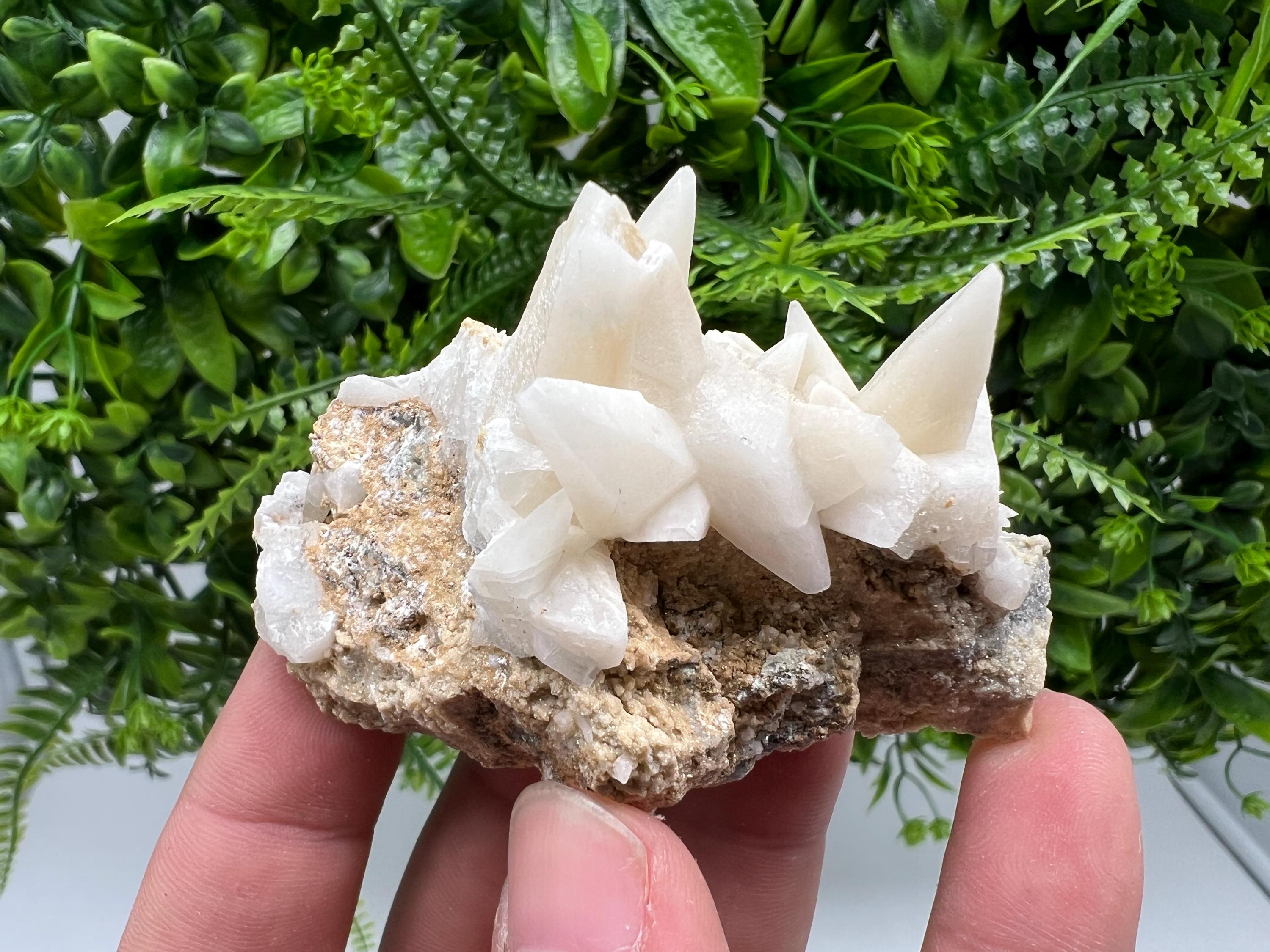 Calcite on Aragonite & Green Quartz: Djurcovo Mine, Bulgaria