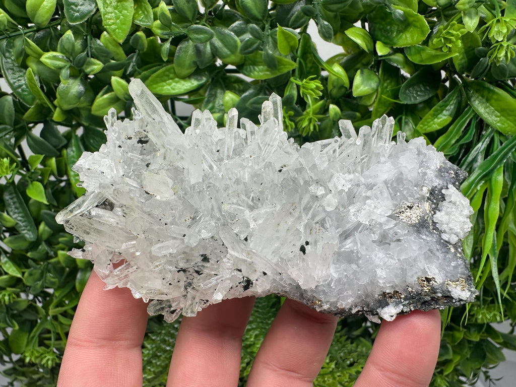 Chlorite Quartz Crystal Cluster: Borieva Mine, Bulgaria
