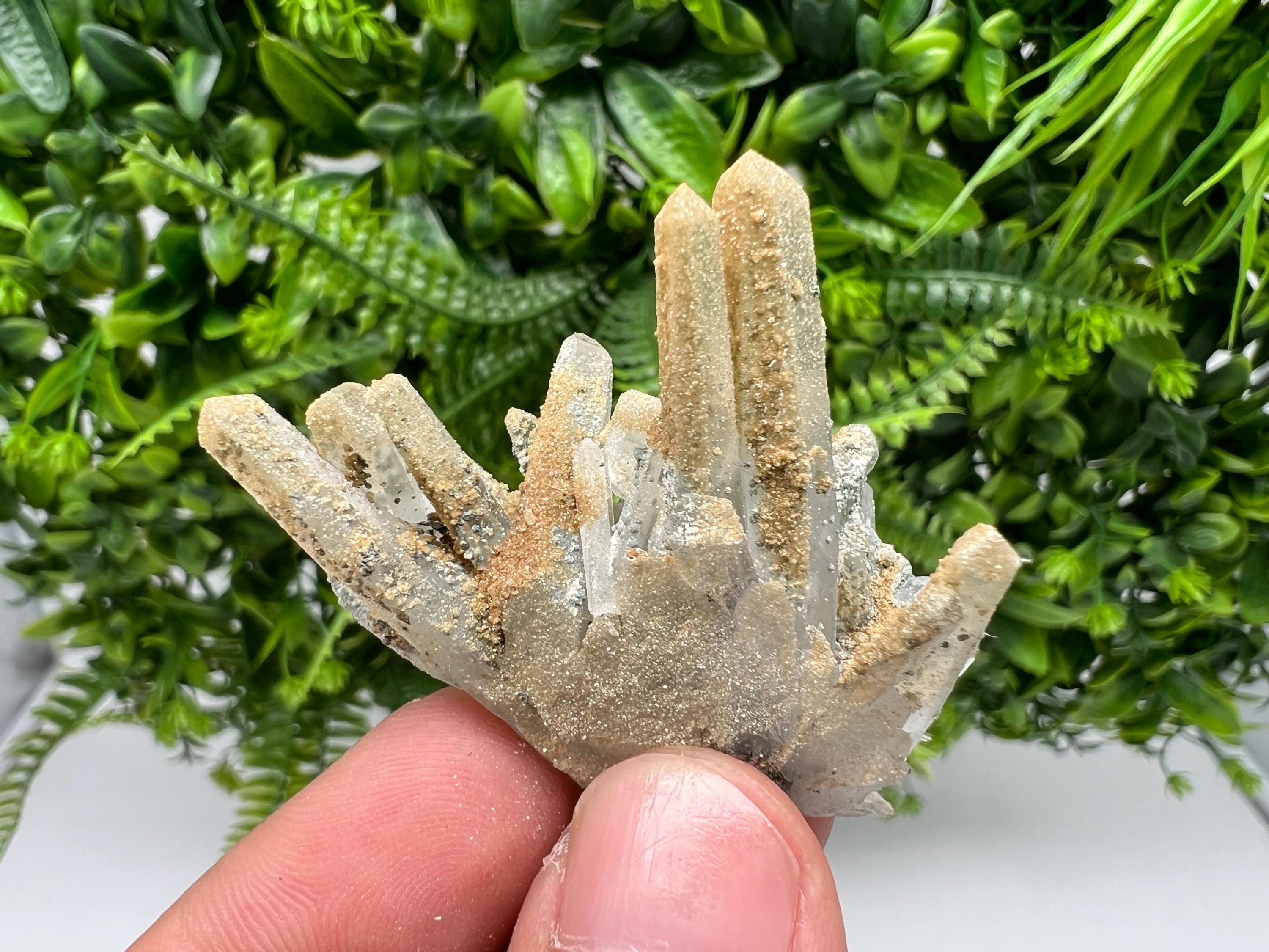 Quartz whit Brown Rhodochrosite from Djurcovo mine,Bulgaria,Quartz,Rhodochrosite cluster,natural mineral,collection crystal,mineral specimen