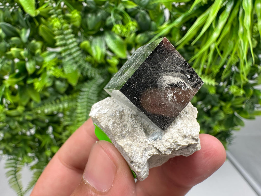 Large Pyrite cubes on Matrix,Gold,Cube PYRITE, Navajun, La Rioja,SPAIN,natural Pyrite shiny Pyrite home decor stone gift minerals,collectibl