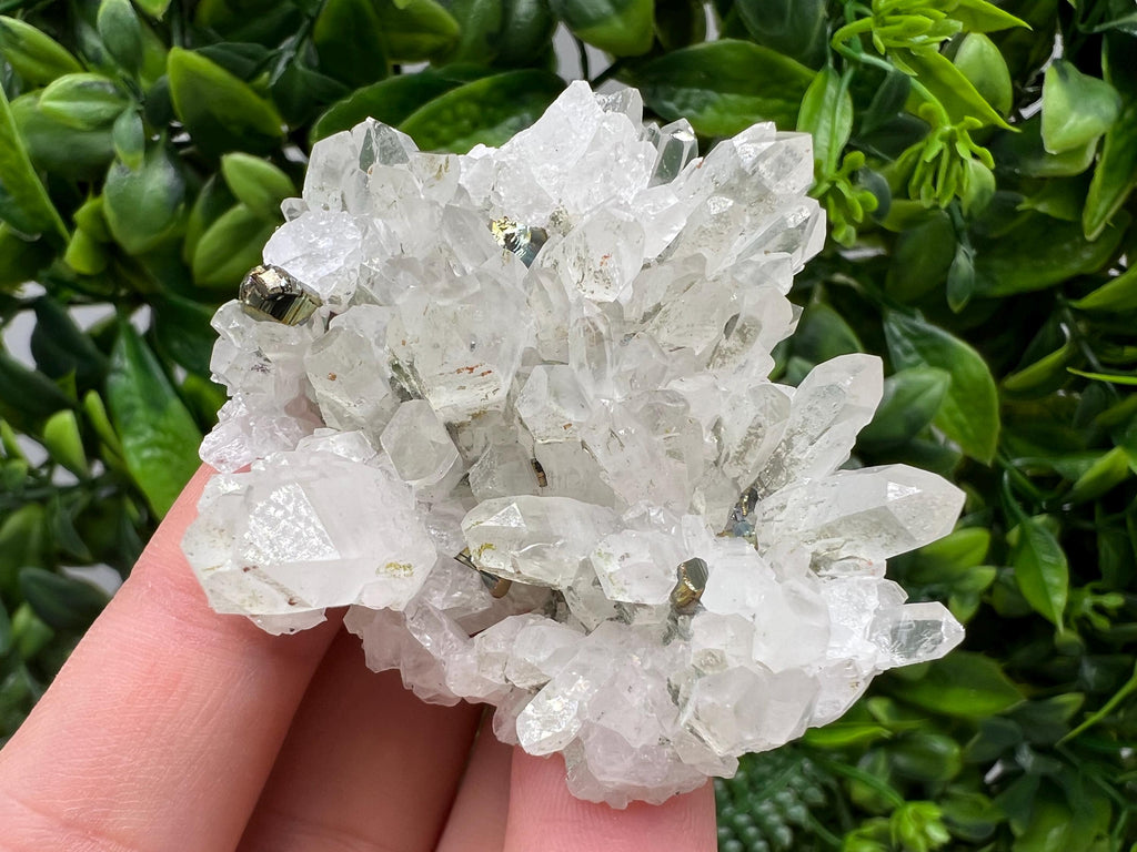 Lovely specimen Green Quartz inclusions Chlorite and Sphalerite/ Natural minerals/ Souvenir crystal gift minerals famous 9th September/Madan