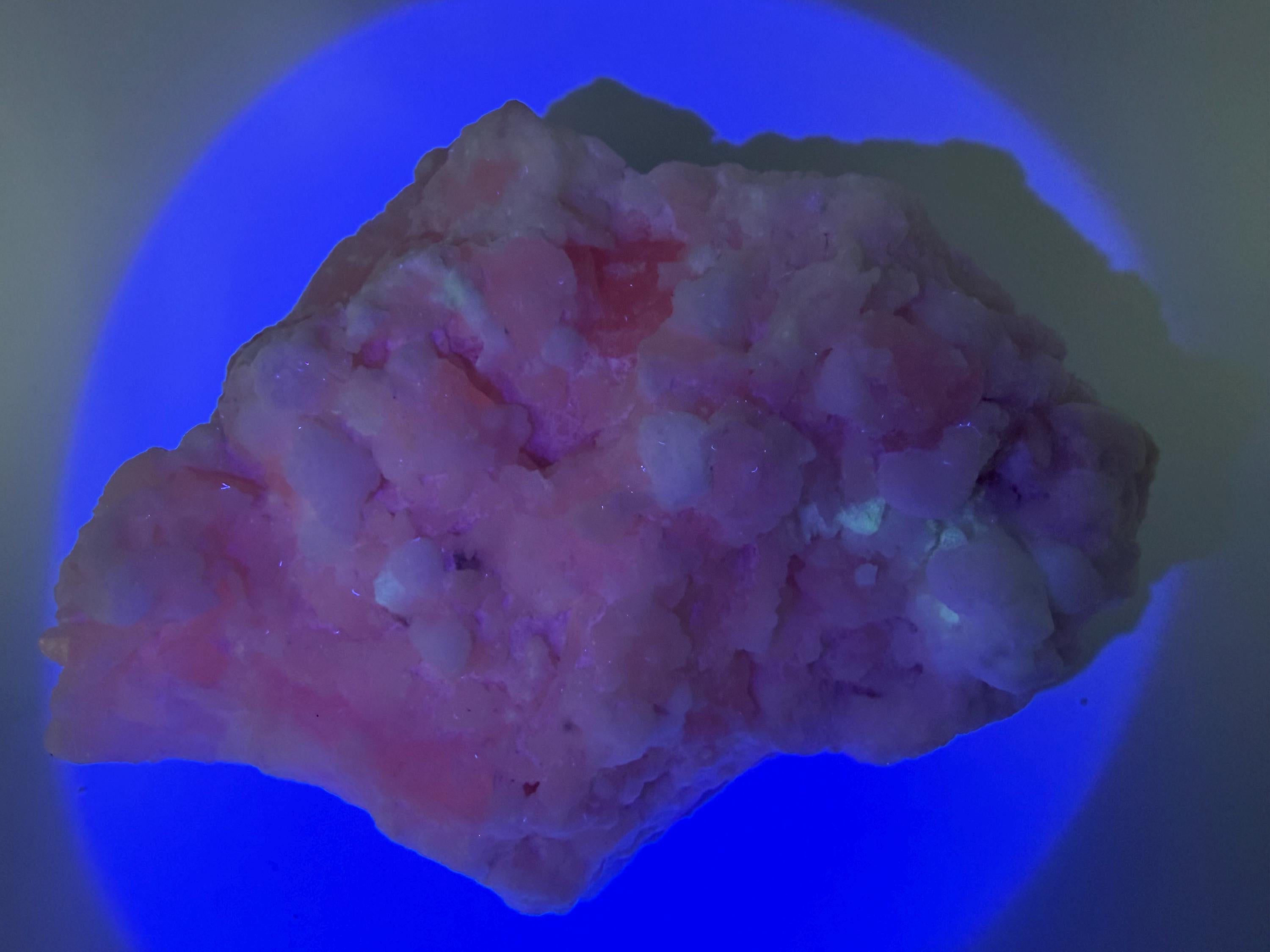 UV Reactive Mangano Calcite Crystal, Bulgaria Home Decor Stone