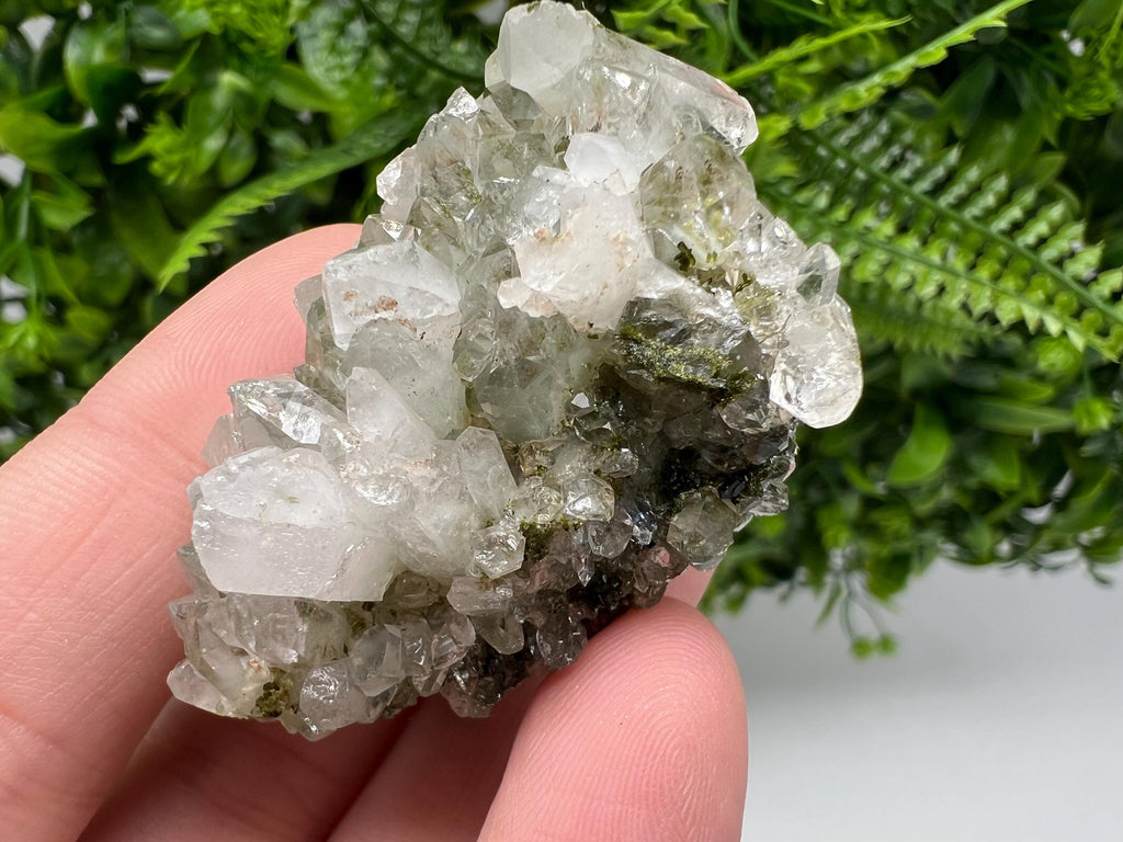 Stunning,Epidote with Quartz from Hakkari Turkey,Rainbow EPIDOTE,Mineral,Collection,Collection’s,GIFT,Epidote Crystal,Epidote from Turkey