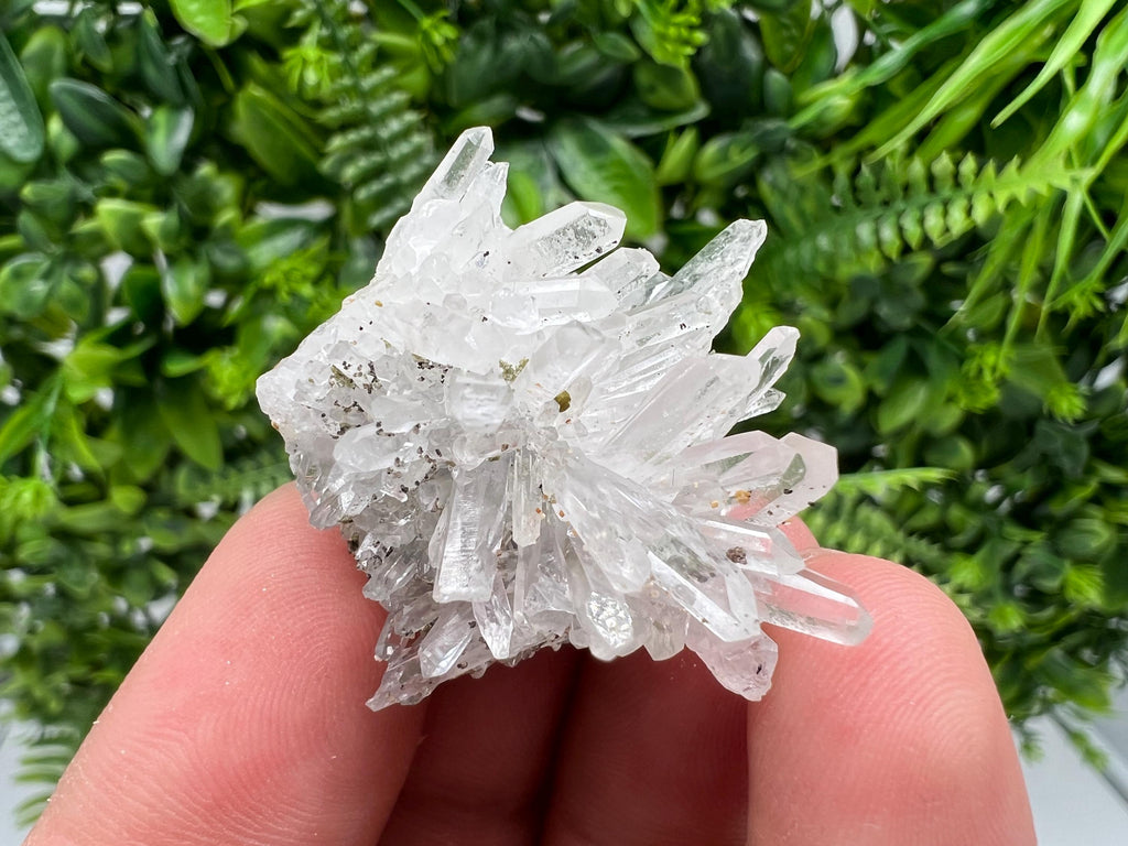 Wonderful Transparent Quartz on Chlorite Matrix,From Borieva mine,Madan,Bulgaria,Quartz,Quartz crystal,mineral specimen,collection quartz