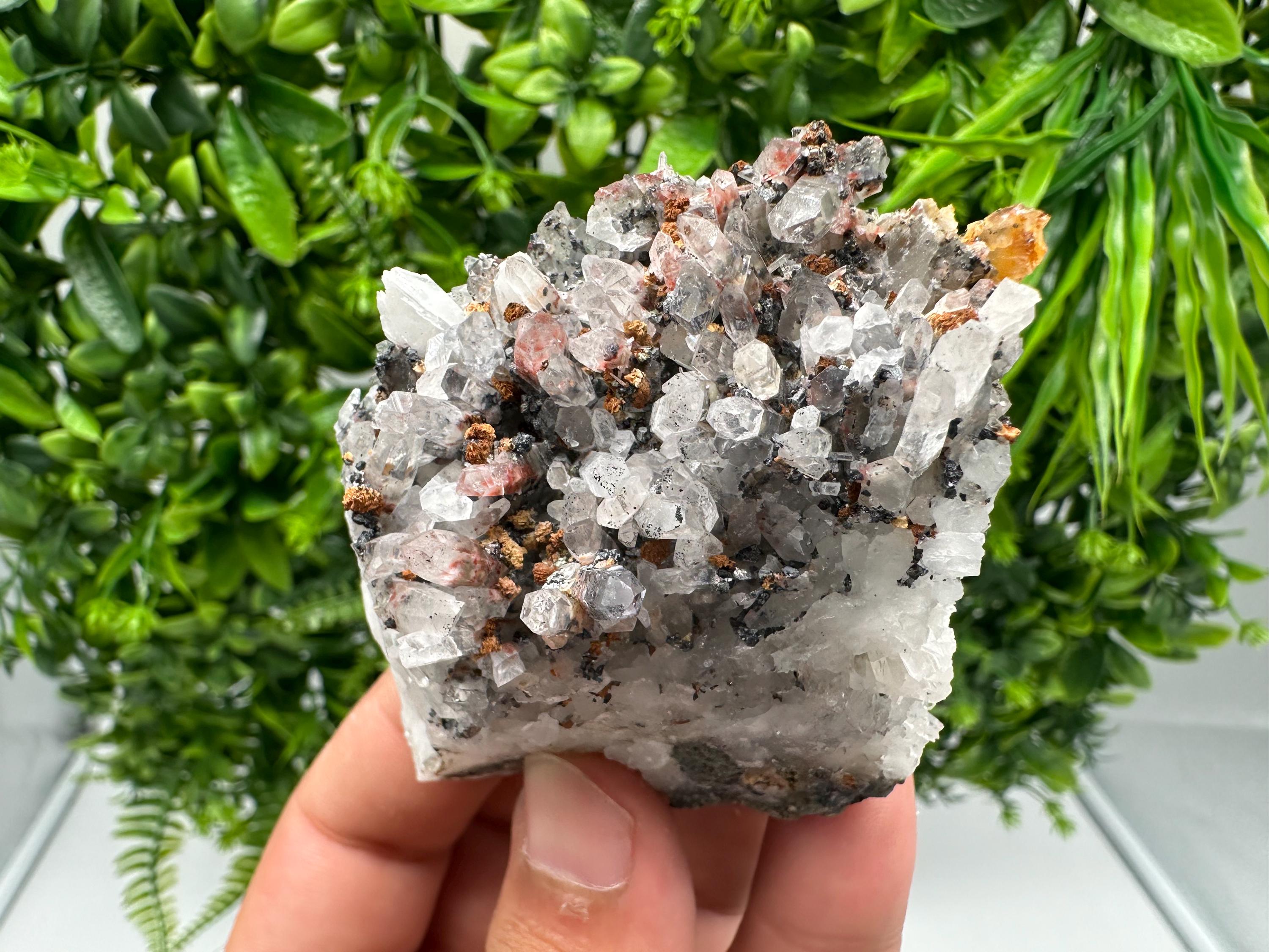 Stunning Quartz whit Sphalerite,Hematite,Iron oxide from 9th September mine,natural,collectible mineral specimen,home decor stone,gift,cryst