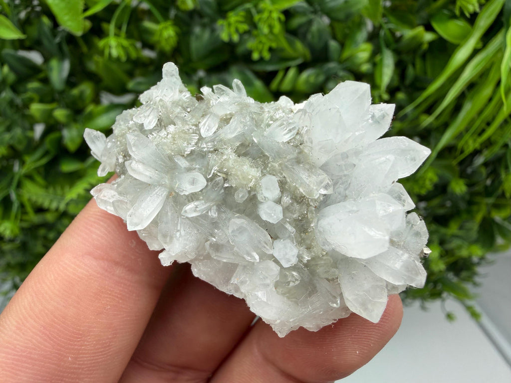 Stunning Quartz whit Chlorite inclusions from Borieva mine,Bulgaria,collection,mineral specimen,crystal,home decor stone,gift ,quartz cluste