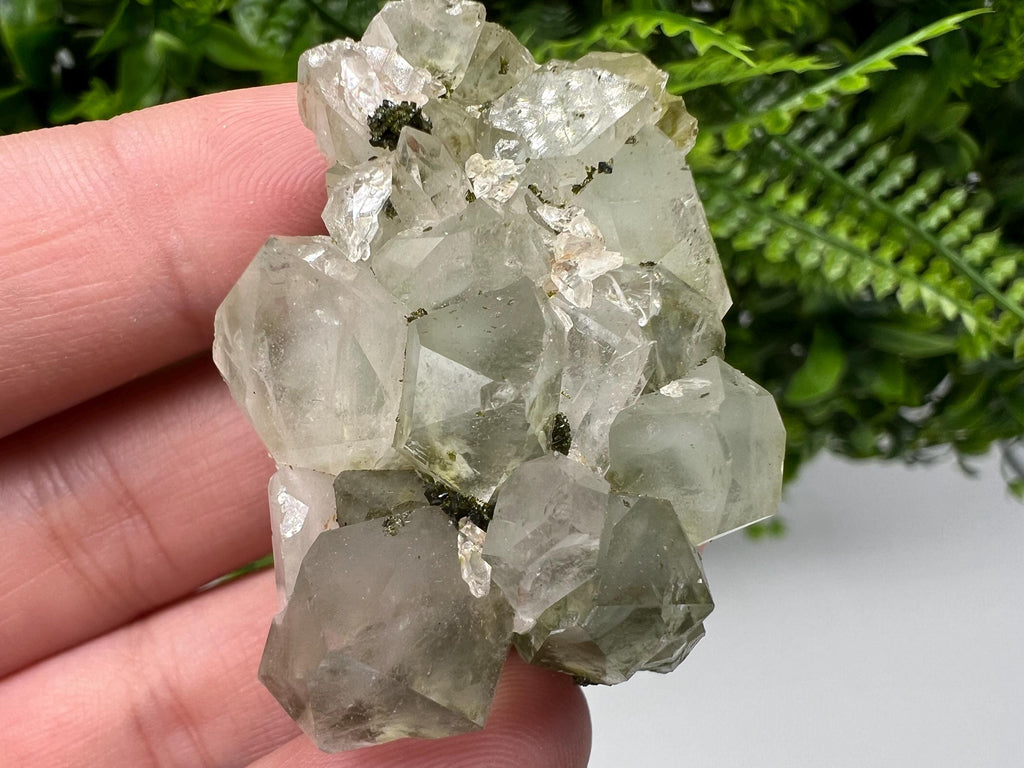 Stunning,Epidote with Quartz from Hakkari Turkey,Rainbow EPIDOTE,Mineral,Collection,Collection’s,GIFT,Epidote Crystal,Epidote from Turkey