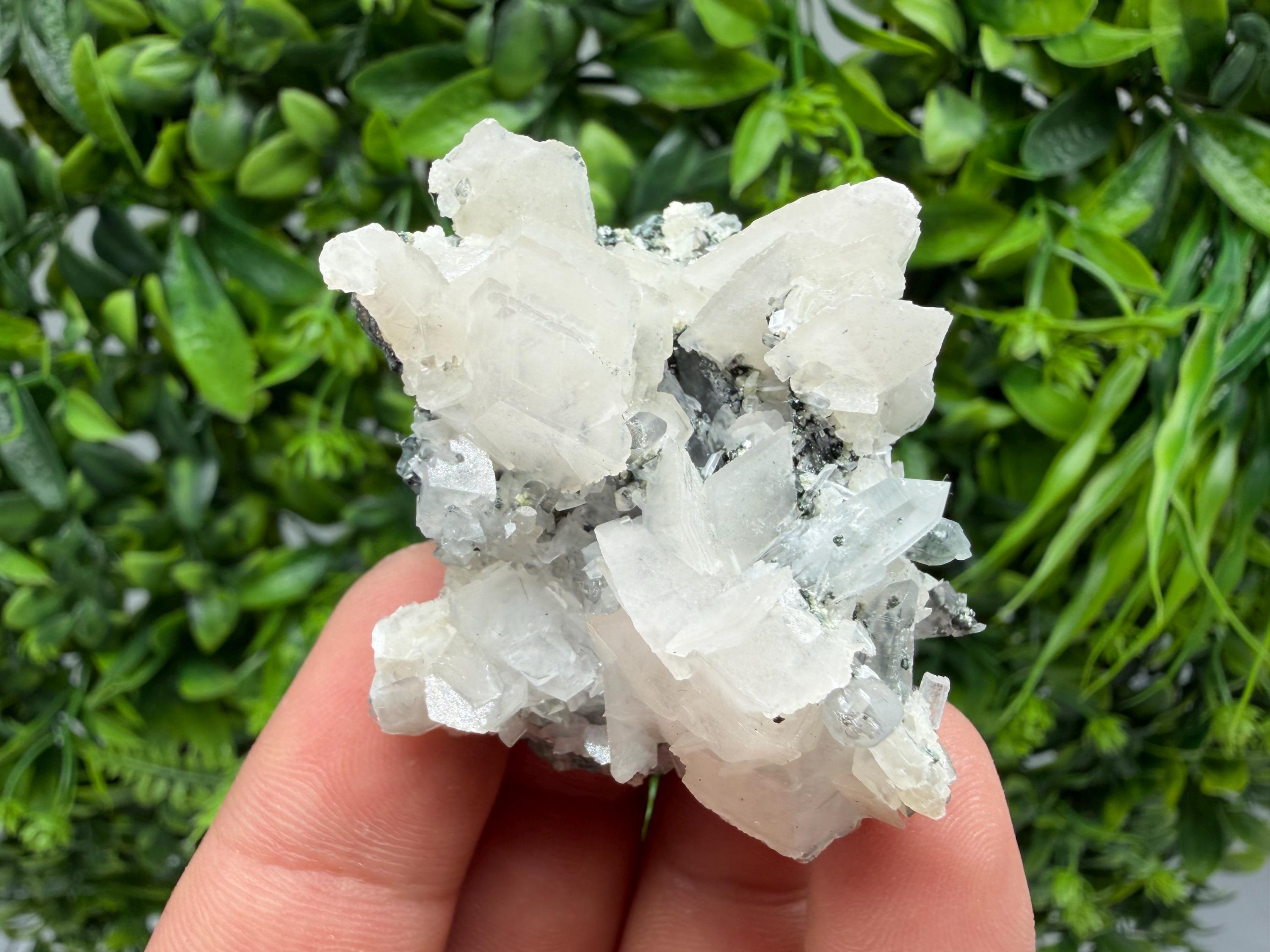 Wonderful Calcite,Quartz on Chlorite matrix,from Borieva mine,Madan,Bulgaria,natural collection mineral specimen,rare crystal,home decor