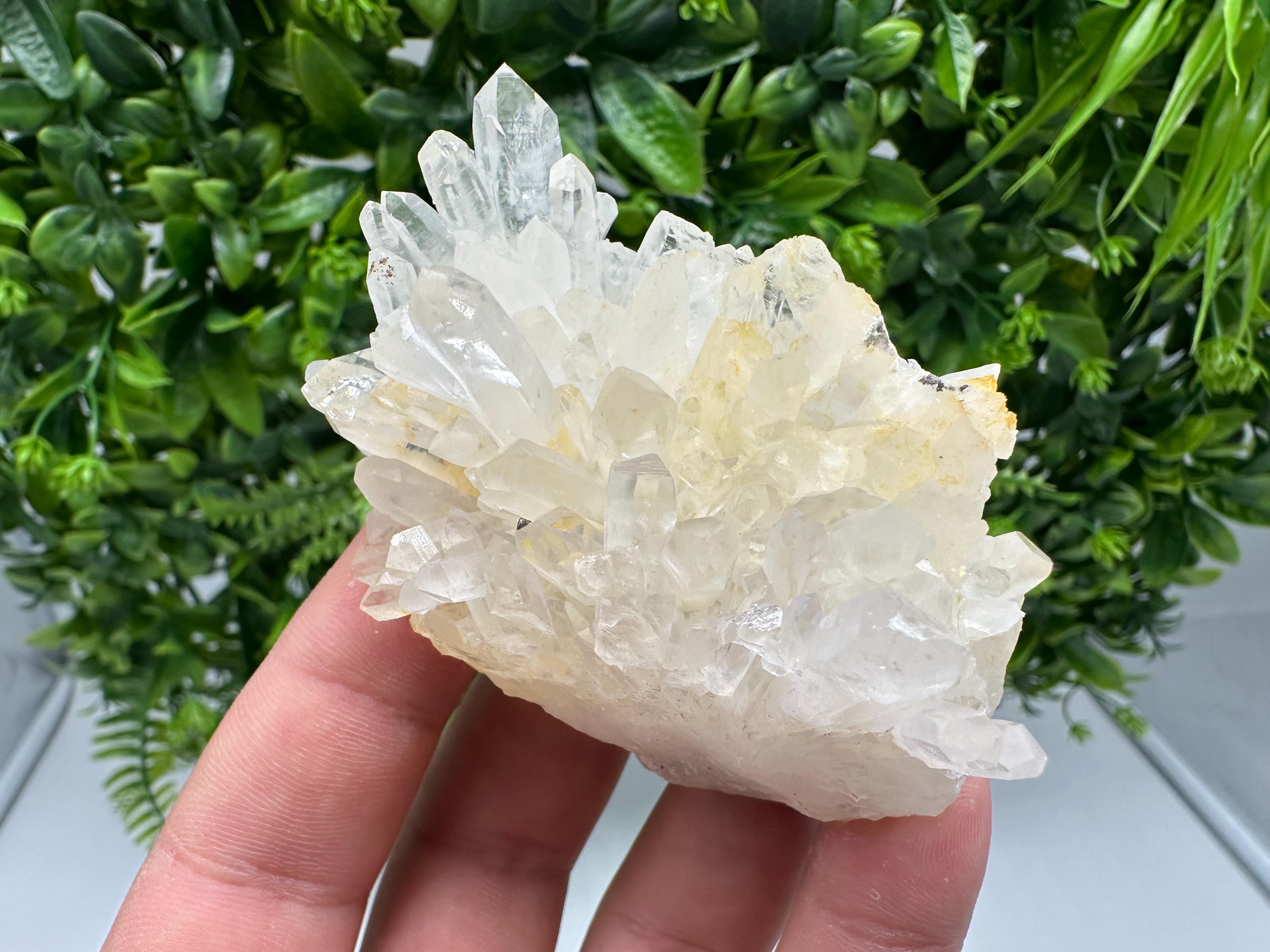 Quartz with Limonite: Natural Crystal Home Decor Stone (7/5/5cm, 131Grams)
