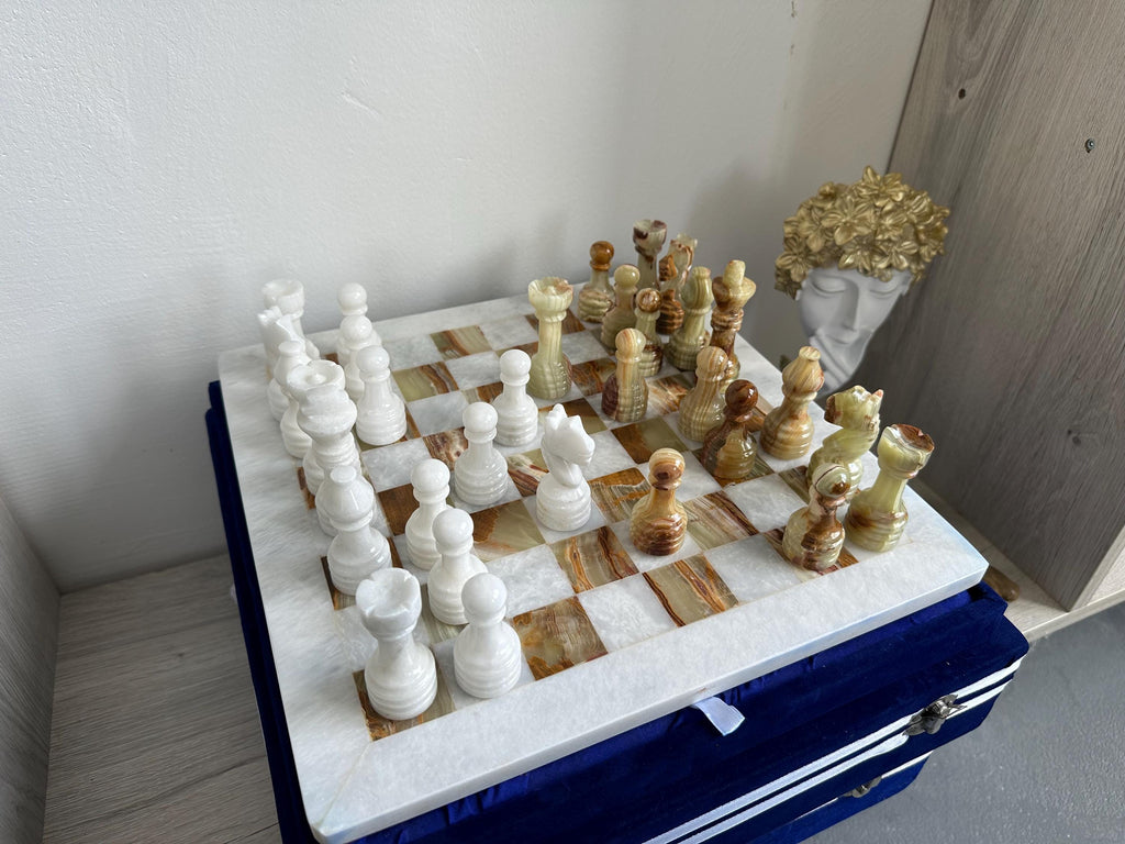 Handmade Green & White Onyx Chess Set with Storage: Marble Board
