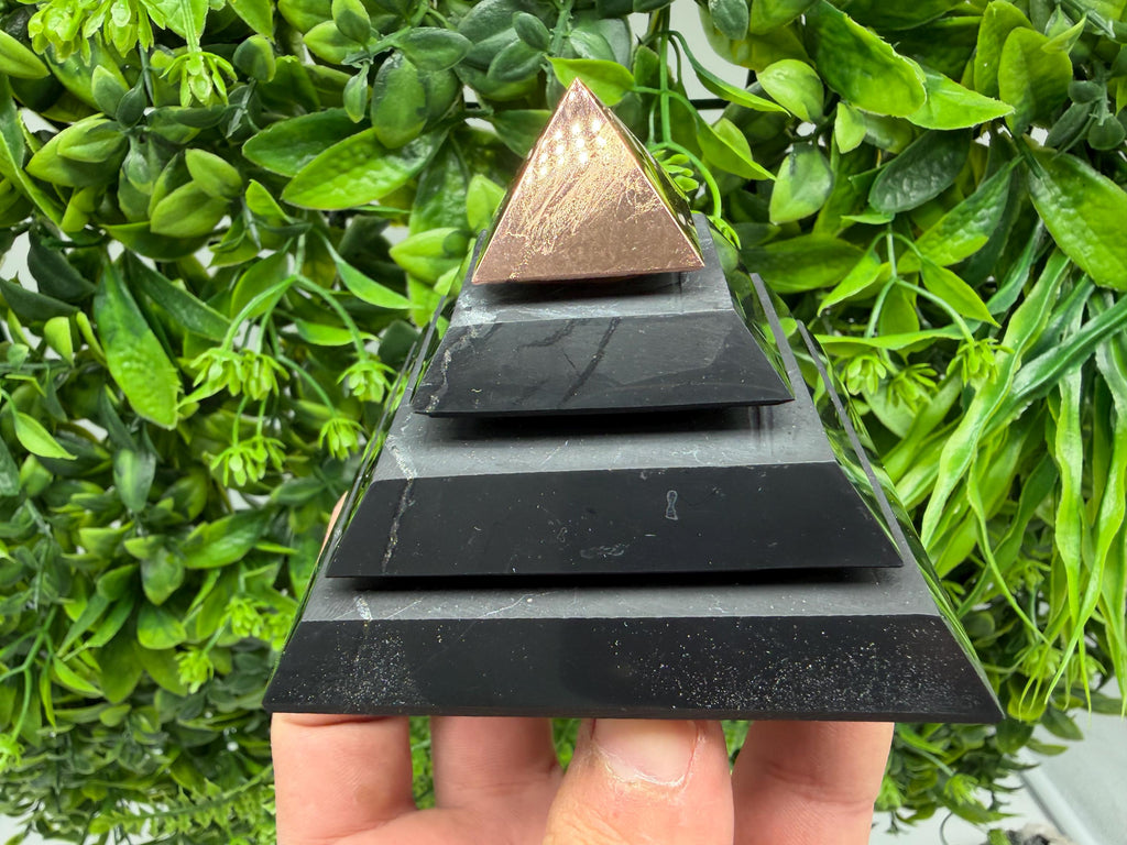 Polished Shungite Pyramid, Sacred Geometry, EMF Protection whit copper peak 8 cm