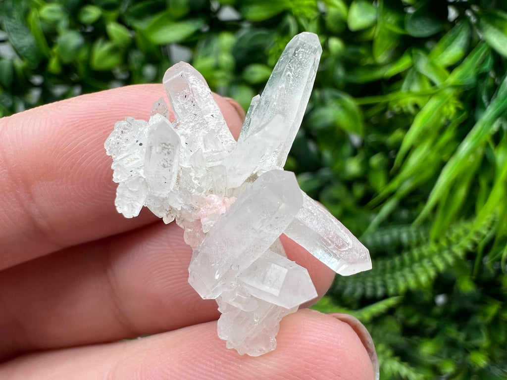 Lovely specimen Green Quartz inclusions Chlorite and Sphalerite/ Natural minerals/ Souvenir crystal gift minerals famous 9th September/Madan
