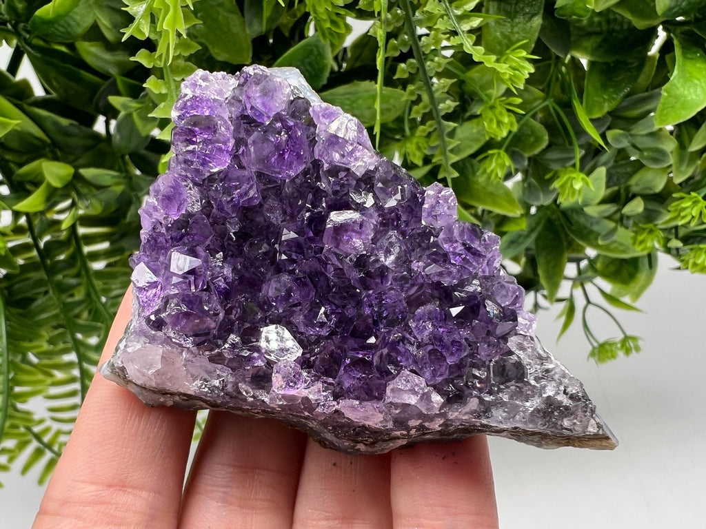 Stunning,Purple Amethyst from Uruguay,Natural Amethyst,Purple crystal,Pyrple Quartz,Crystal from Uruguay,Home decor,Energy crystal,Phantoms