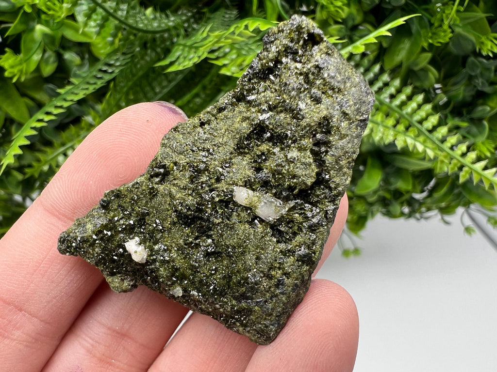 Stunning,Epidote with Quartz from Hakkari Turkey,Rainbow EPIDOTE,Mineral,Collection,Collection’s,GIFT,Epidote Crystal,Epidote from Turkey