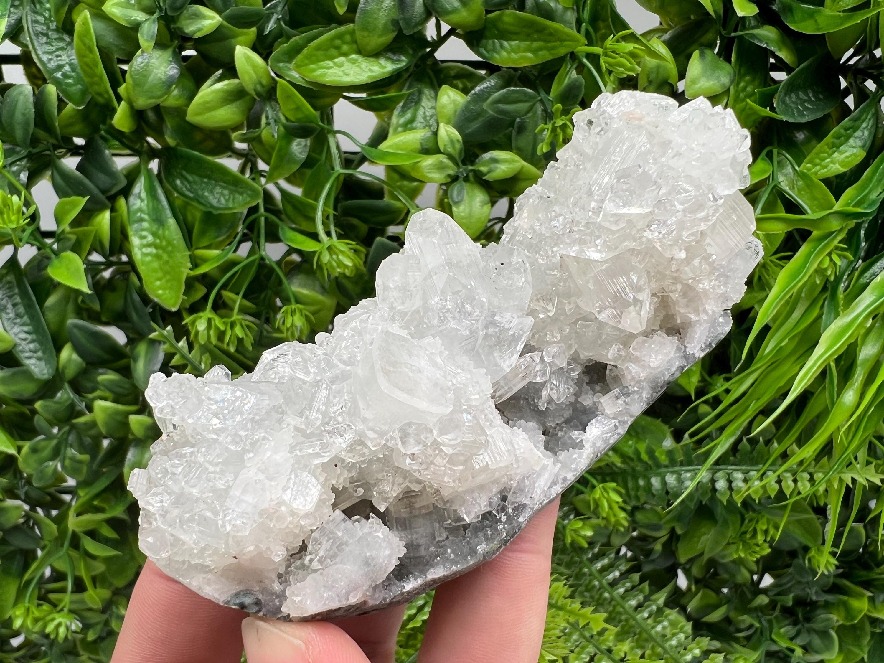 STUNNING Transparent Apophyllite on Chalcedony,natural, collection minerals specimen,India Minerals,Crystal, Stone Mineral Specimens India