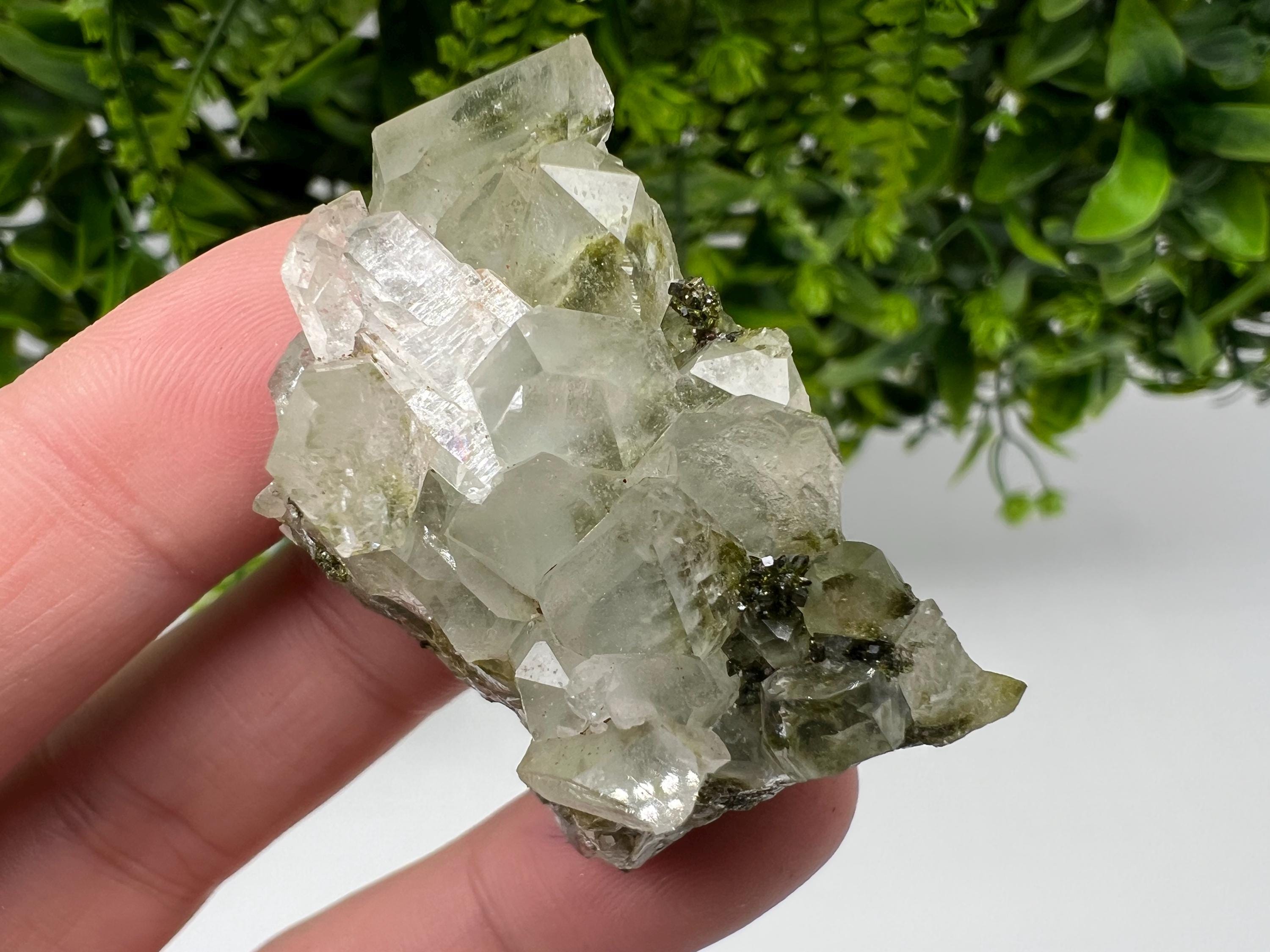Stunning,Epidote with Quartz from Hakkari Turkey,Rainbow EPIDOTE,Mineral,Collection,Collection’s,GIFT,Epidote Crystal,Epidote from Turkey