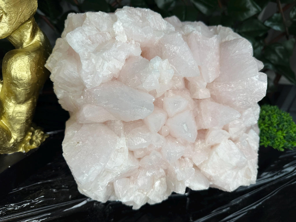 UV Reactive Mangano Calcite Crystal, Androvo Mine Bulgaria
