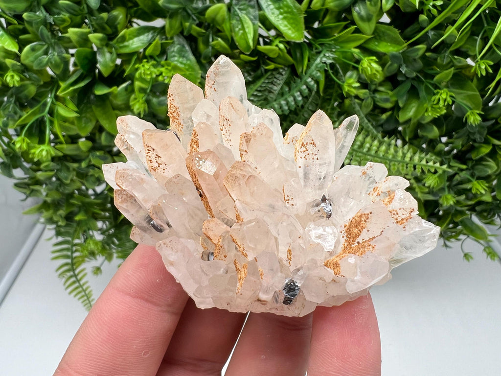 Stunning Quartz covered whit iron oxide limonite natural minerals souvenir crystal home decor stone collection minerals 9 th September mine