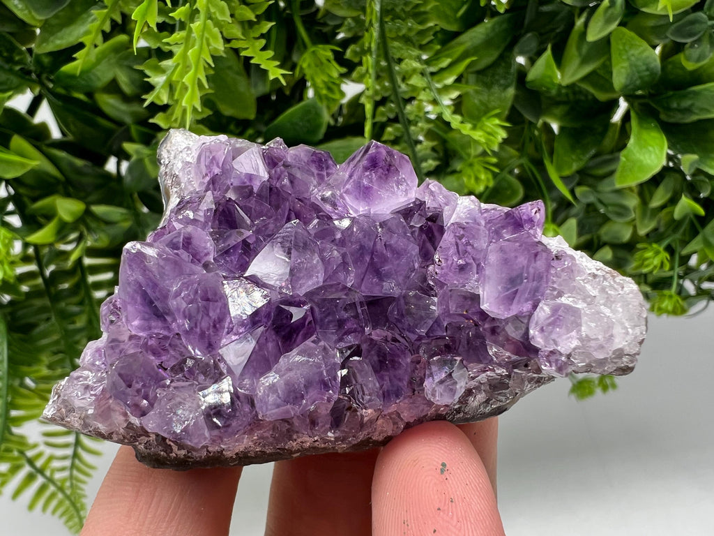 Stunning,Purple Amethyst from Uruguay,Natural Amethyst,Purple crystal,Pyrple Quartz,Crystal from Uruguay,Home decor,Energy crystal,Phantoms