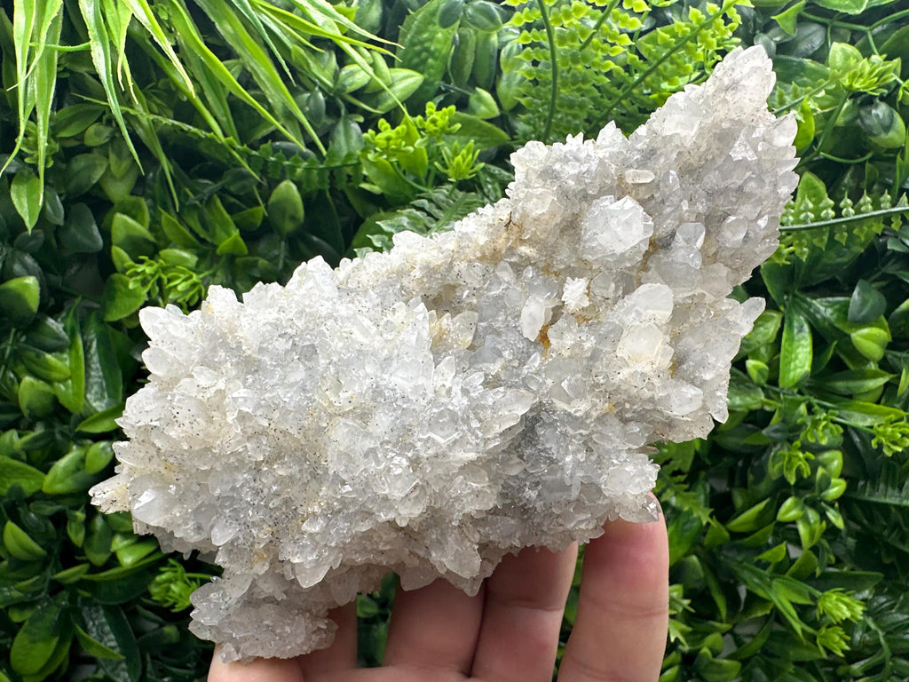Quartz with Limonite: Natural Crystal Home Decor (17/9/7 cm)