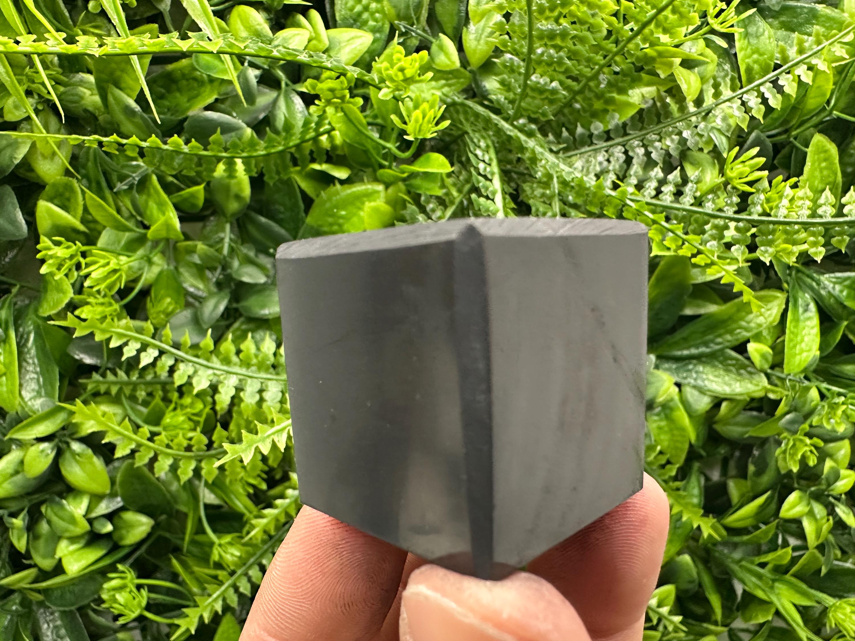 3cm Shungite Cube: Polished EMF Protection Crystal