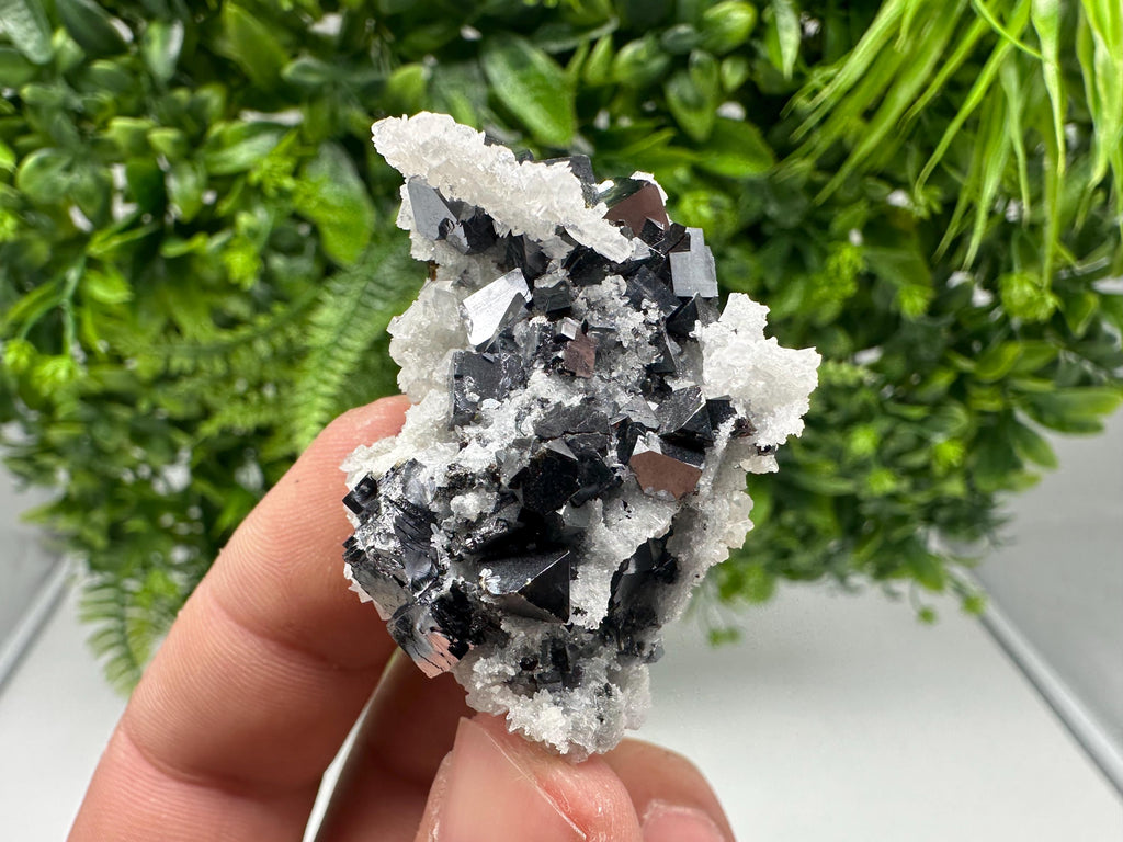 Stunning Quartz whit Sphalerite,Hematite,Iron oxide from 9th September mine,natural,collectible mineral specimen,home decor stone,gift,cryst