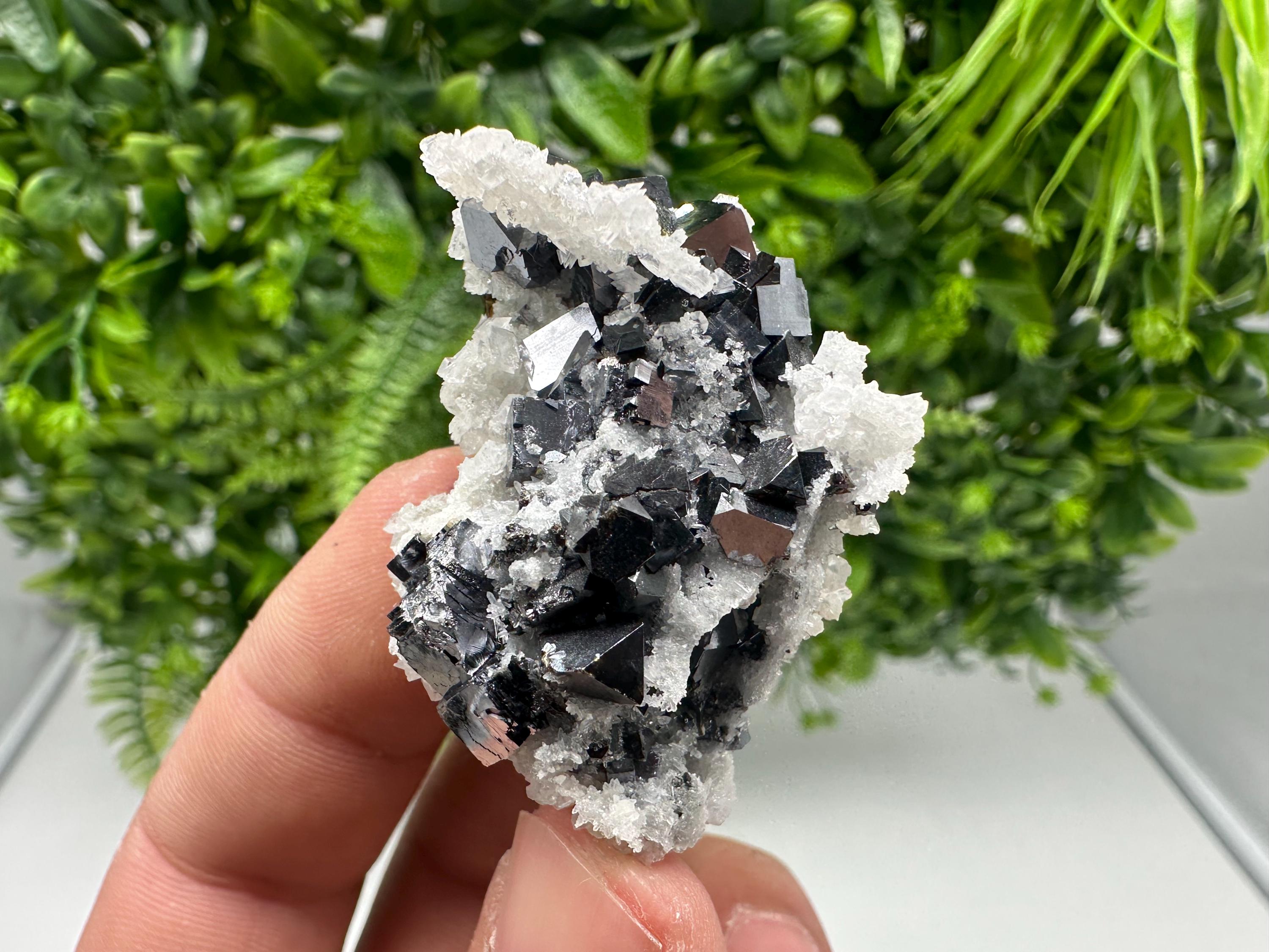 Stunning Quartz whit Sphalerite,Hematite,Iron oxide from 9th September mine,natural,collectible mineral specimen,home decor stone,gift,cryst