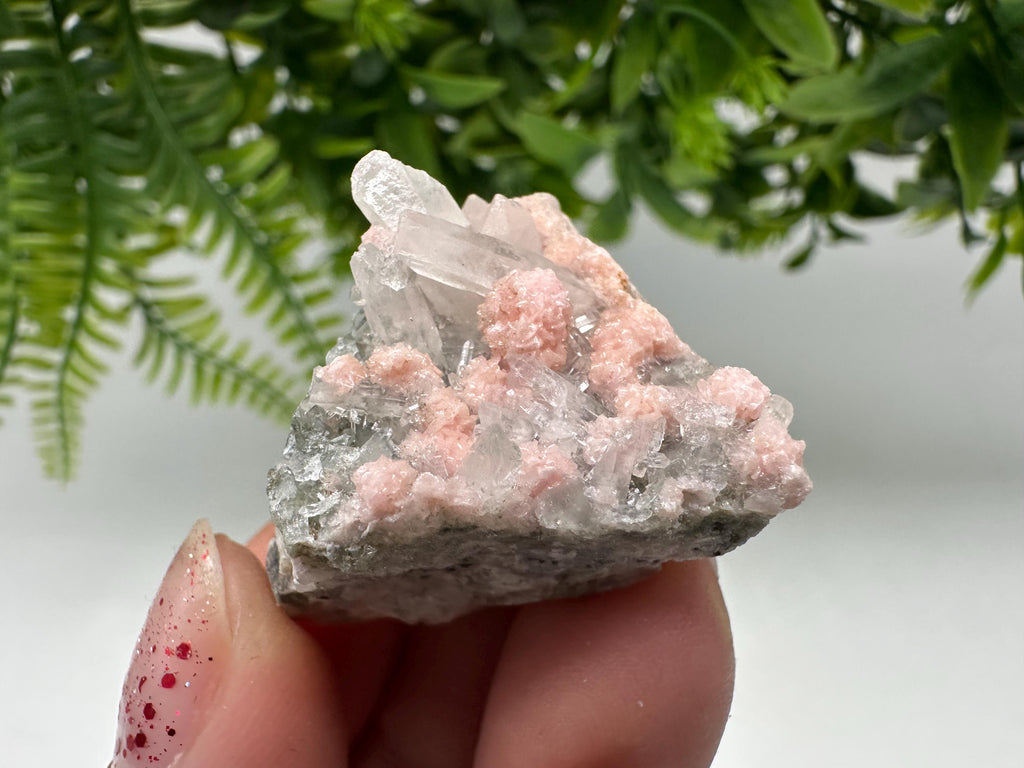 Pink Rhodochrosite Crystal: Starnica Mine, Bulgaria, Home Decor