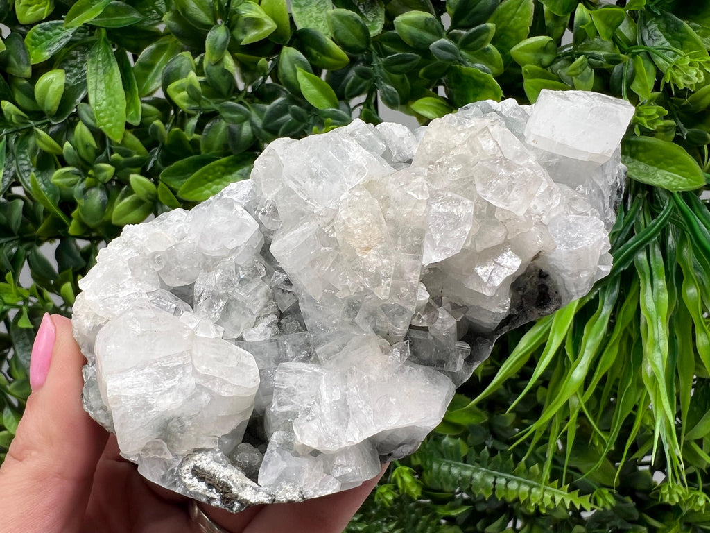 STUNNING Transparent Apophyllite on Chalcedony,natural, collection minerals specimen,India Minerals,Crystal, Stone Mineral Specimens India